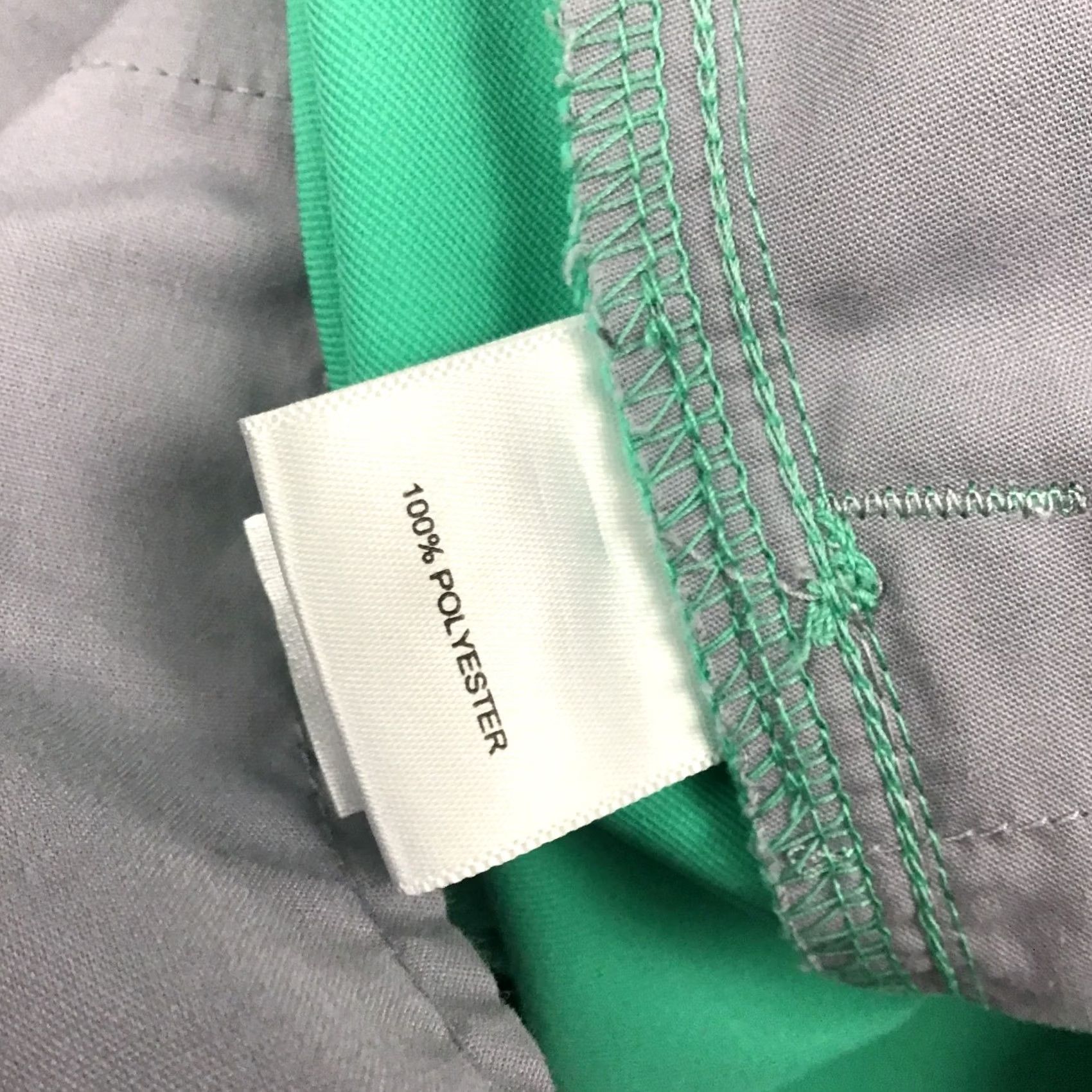 Peter Millar Peter Millar Shorts Men 34 Green Solid Pockets Chino Flat Front Golf Wicking Size US 34 / EU 50 - 7 Thumbnail