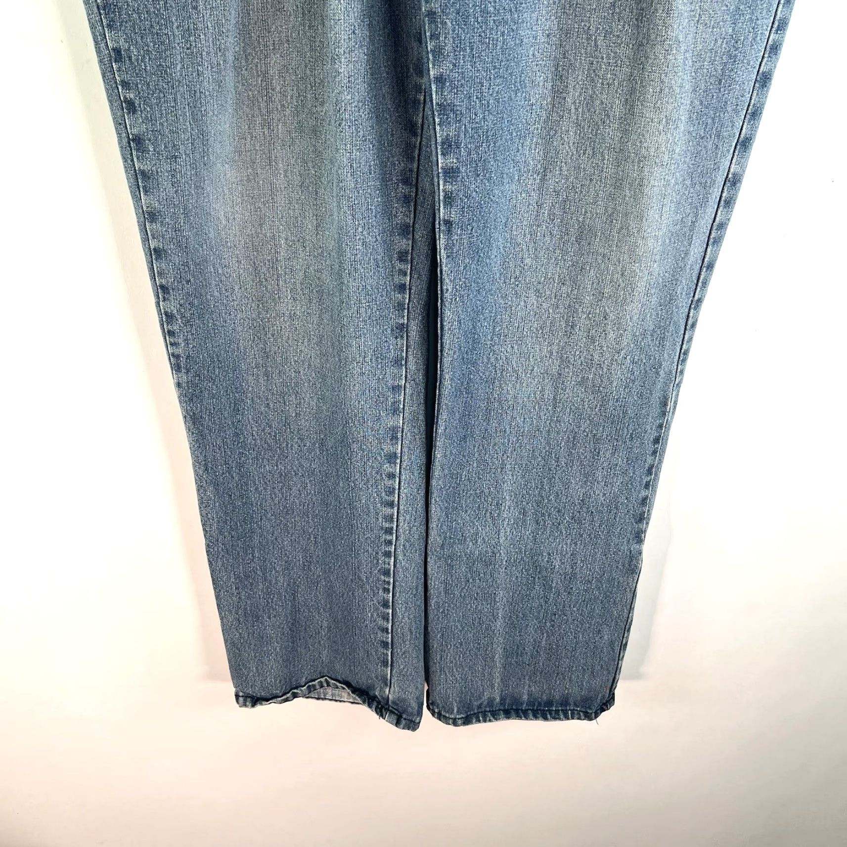 Denime VINTAGE Swiss Cross Men's Straight Fit Denim Jeans Size 40 Blue Cotton 34Inch Inseam 90s Art Theme Size US 40 / EU 56 - 4 Thumbnail