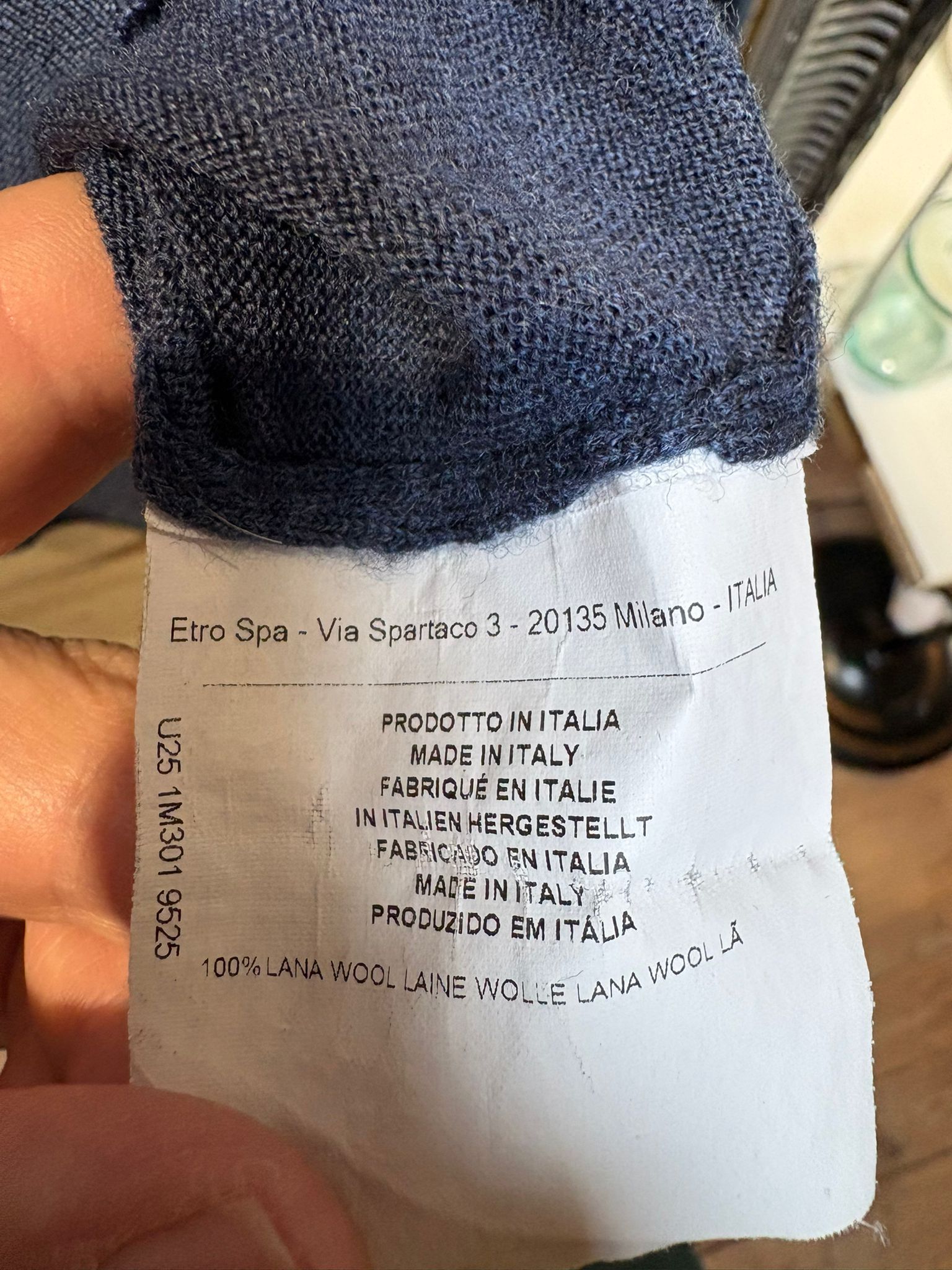 Etro ETRO Navy V-Neck Wool Sweater XL Made in Italy Size US XL / EU 56 / 4 - 7 Thumbnail