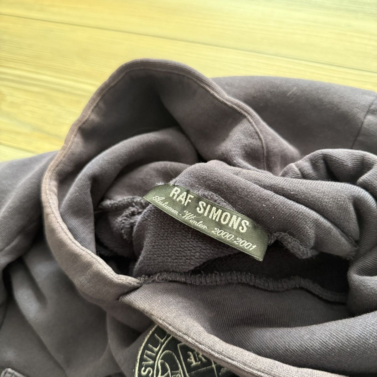 Raf Simons raf simons AW2000 ‘confusion’ patch hoodie Size US S / EU 44-46 / 1 - 6 Thumbnail