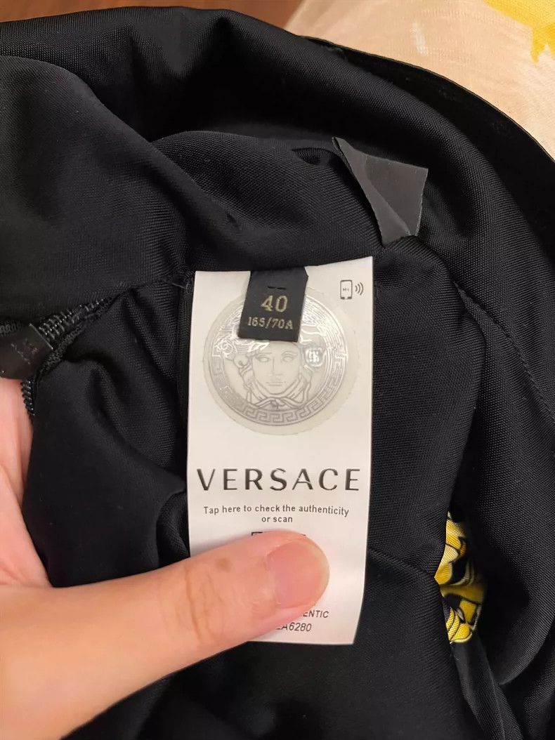 Versace Versace Printed slit skirt Size 26" / US 2 / IT 38 - 8 Thumbnail