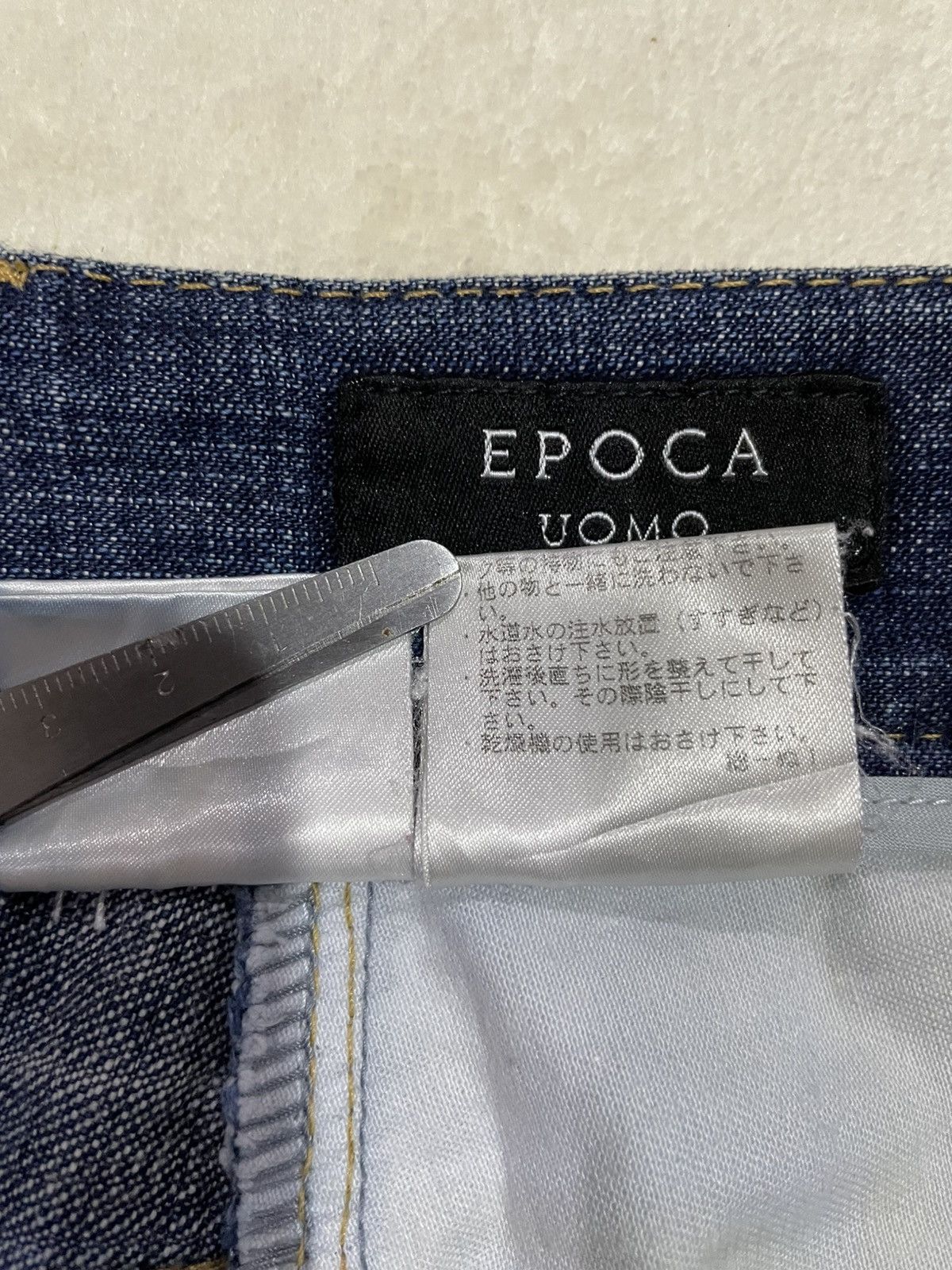 Japanese Brand Vintage Epoca Uomo Boot Cut Distress Mudwash Denim Jeans Size US 34 / EU 50 - 10 Thumbnail