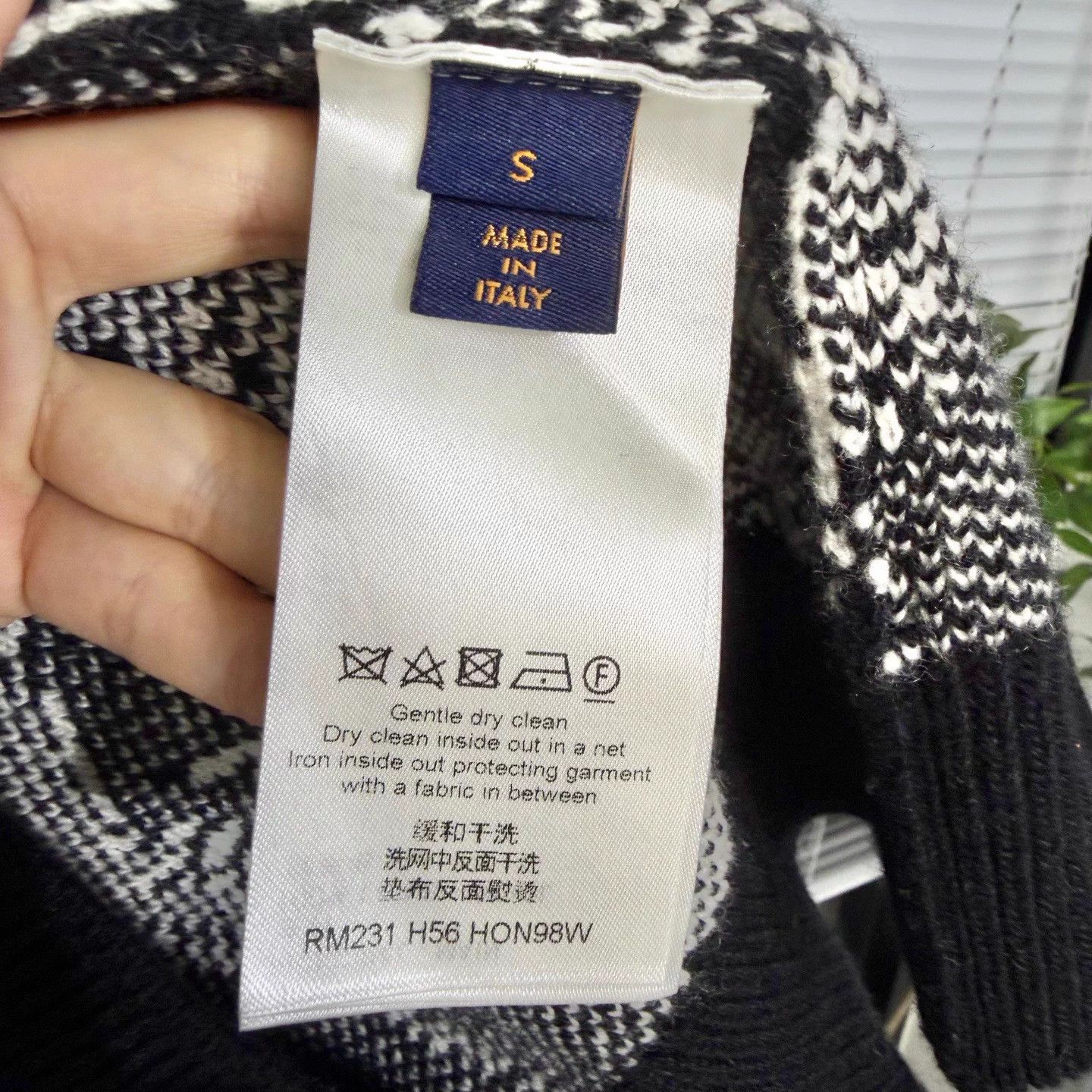 Louis Vuitton LV knit cardigan black coconut tree jacquard S Size US S / EU 44-46 / 1 - 4 Thumbnail