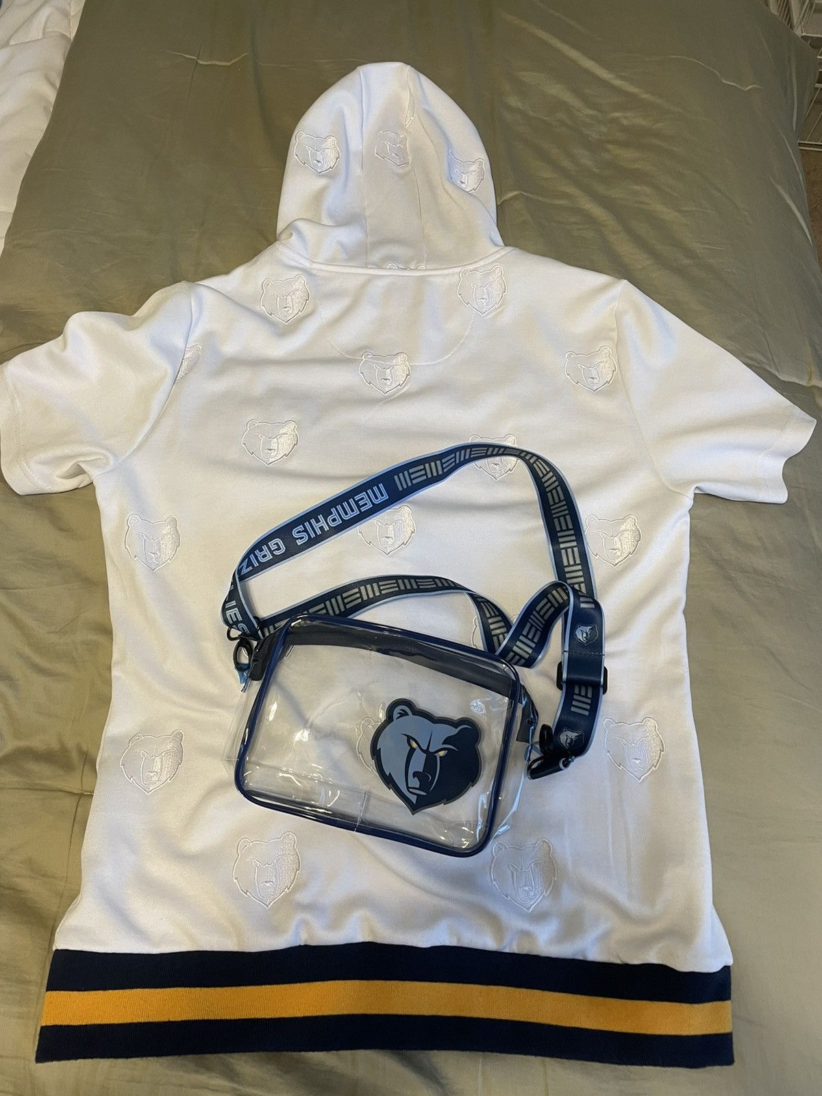 Other Memphis Grizzlies Stadium Exclusive Hoodie Size Small Size US S / EU 44-46 / 1 - 2 Thumbnail