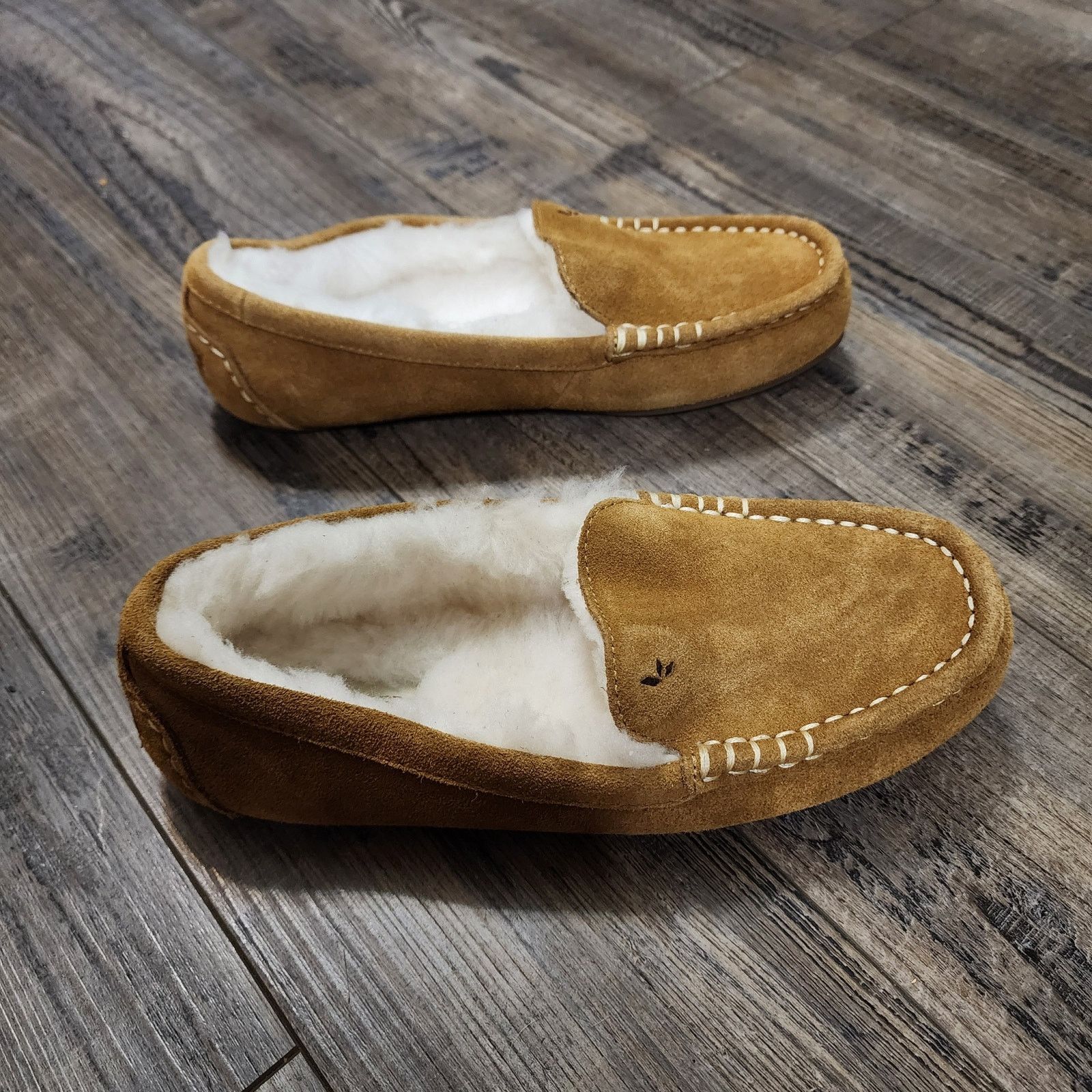 Ugg Koolaburra Womens Lezly Suede Slip On Loafer Slippers size 7 Size US 7 / IT 37 - 4 Thumbnail