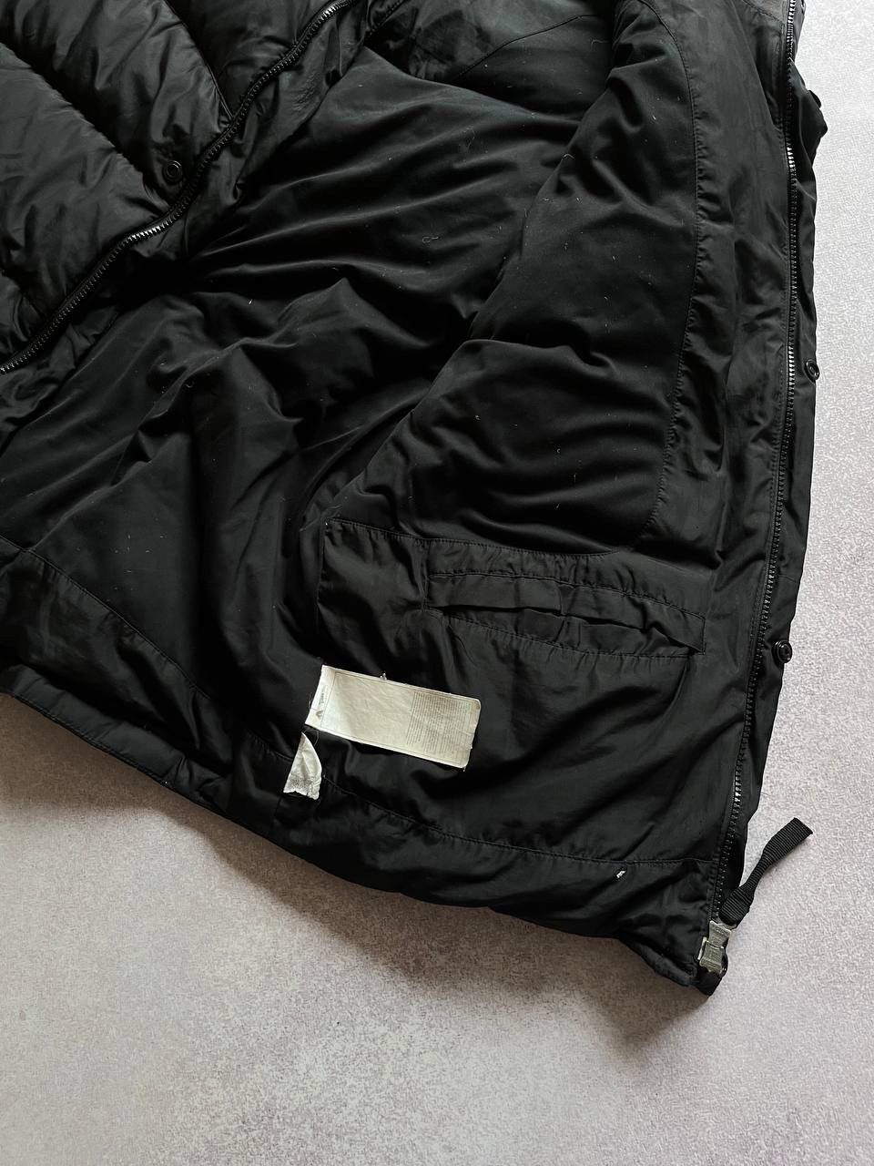 Nike × Vintage Vintage Nike Swoosh Black Puffer Vest Y2K L Size US L / EU 52-54 / 3 - 6 Thumbnail