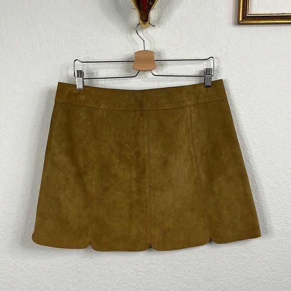 Isabel Marant Etoile Isabel Marant Suede Scalloped A Line Mini Skirt Size 34" / US 12 / IT 48 - 6 Thumbnail