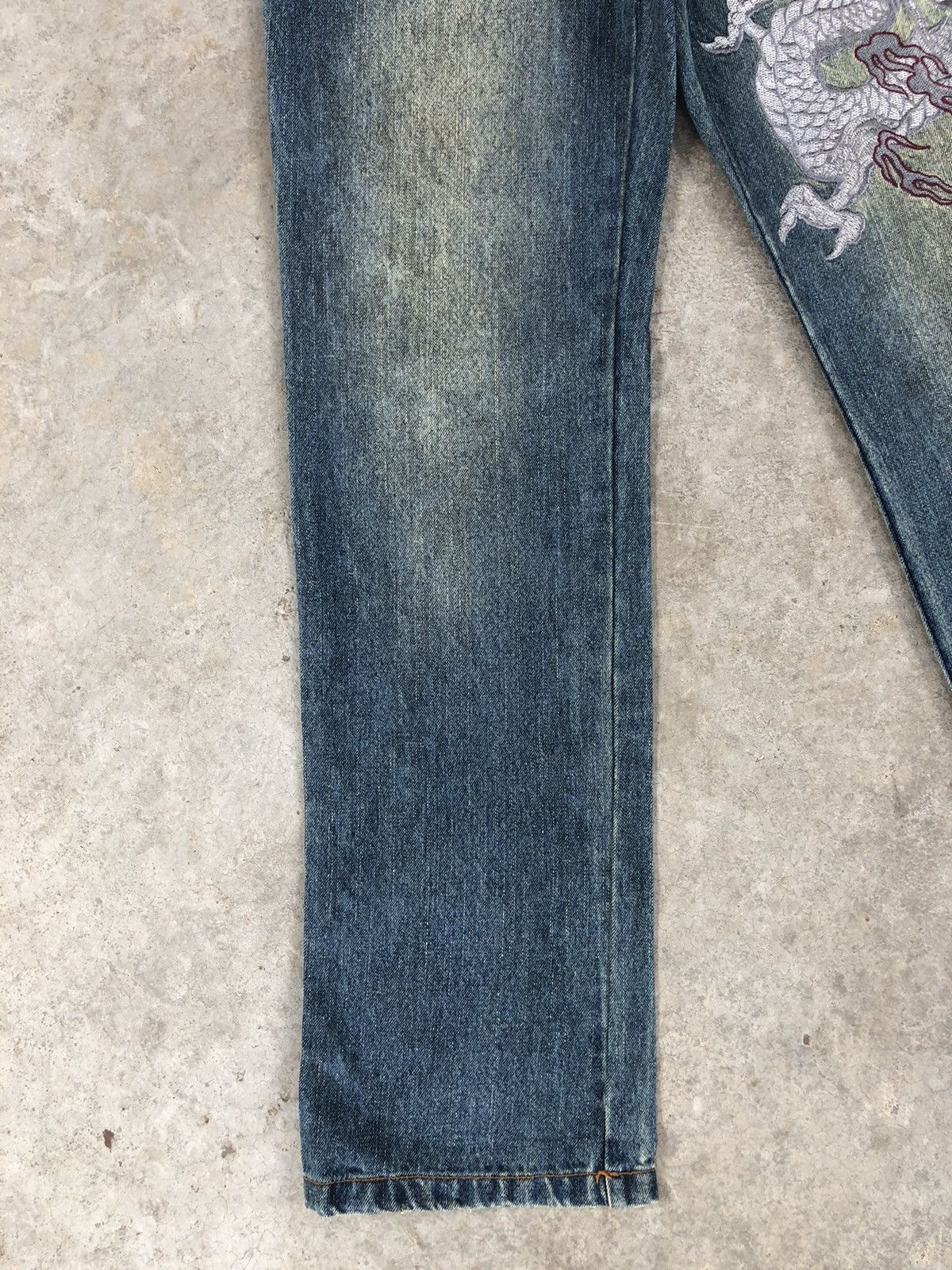 Japanese Brand Japanese Gumu Dragon Embroidered Jeans Distressed Jeans Size US 31 - 6 Thumbnail