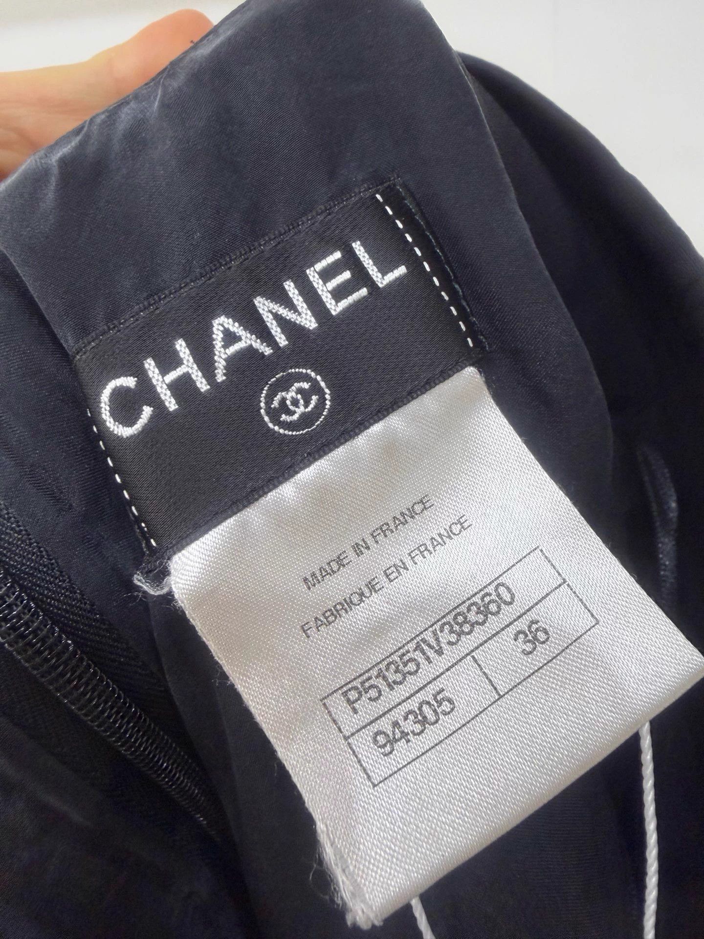 Chanel Chanel black pleated midi skirt FR36 98 new Size 26" / US 2 / IT 38 - 5 Thumbnail