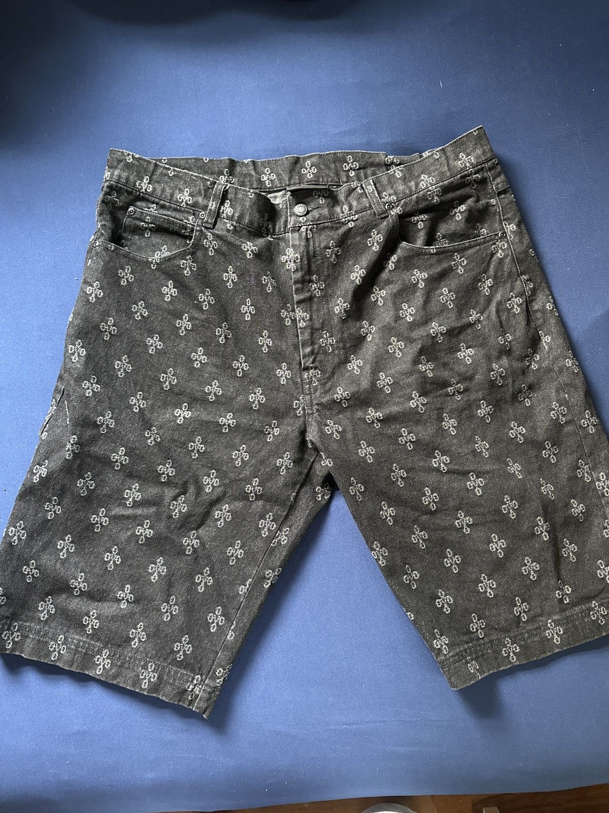 October's Very Own OVO jorts Size US 40 / EU 56 - 2 Thumbnail