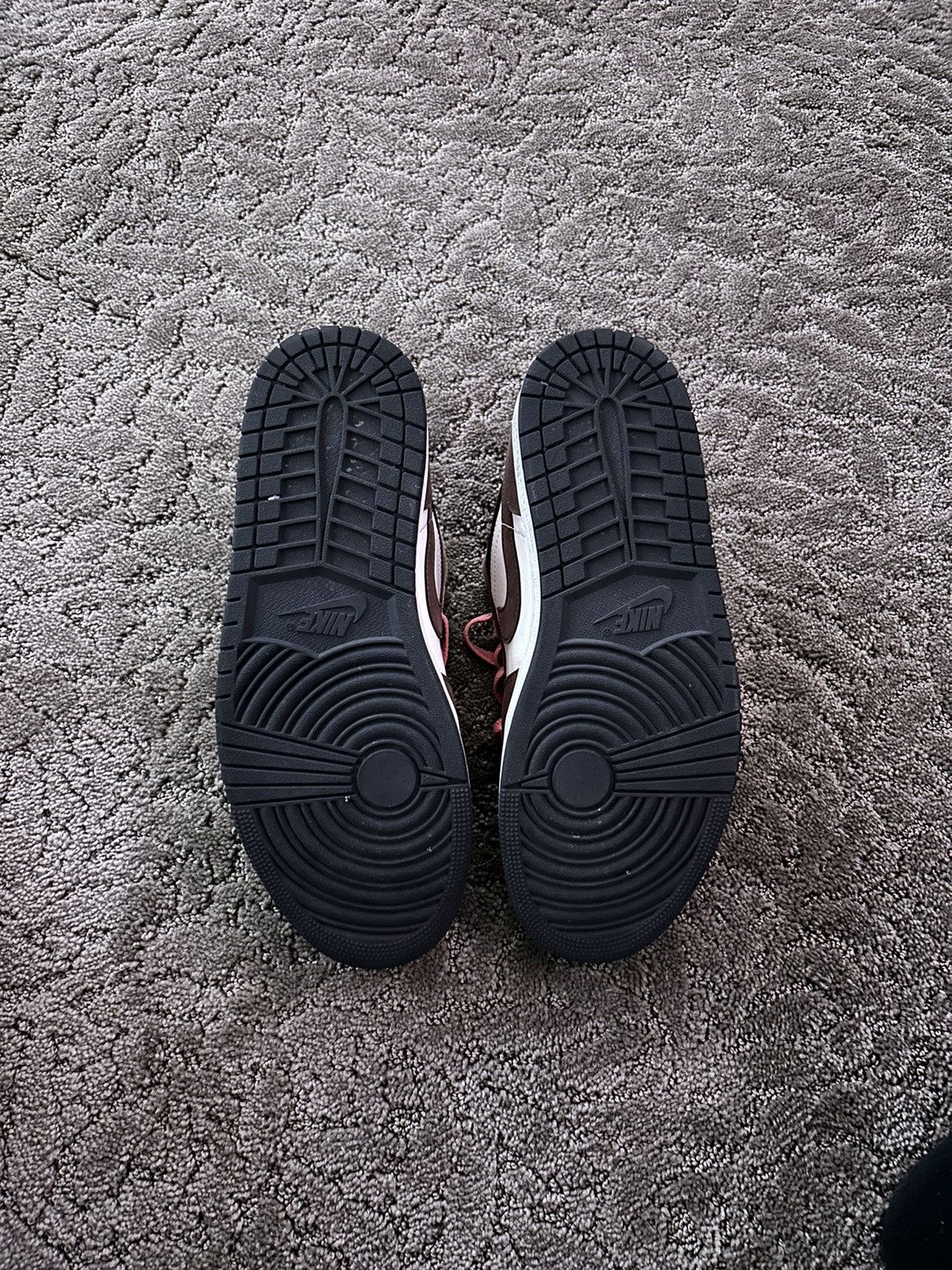 Jordan Brand × Nike Jordan 1 Low Mocha Size US 10 / EU 43 - 6 Thumbnail