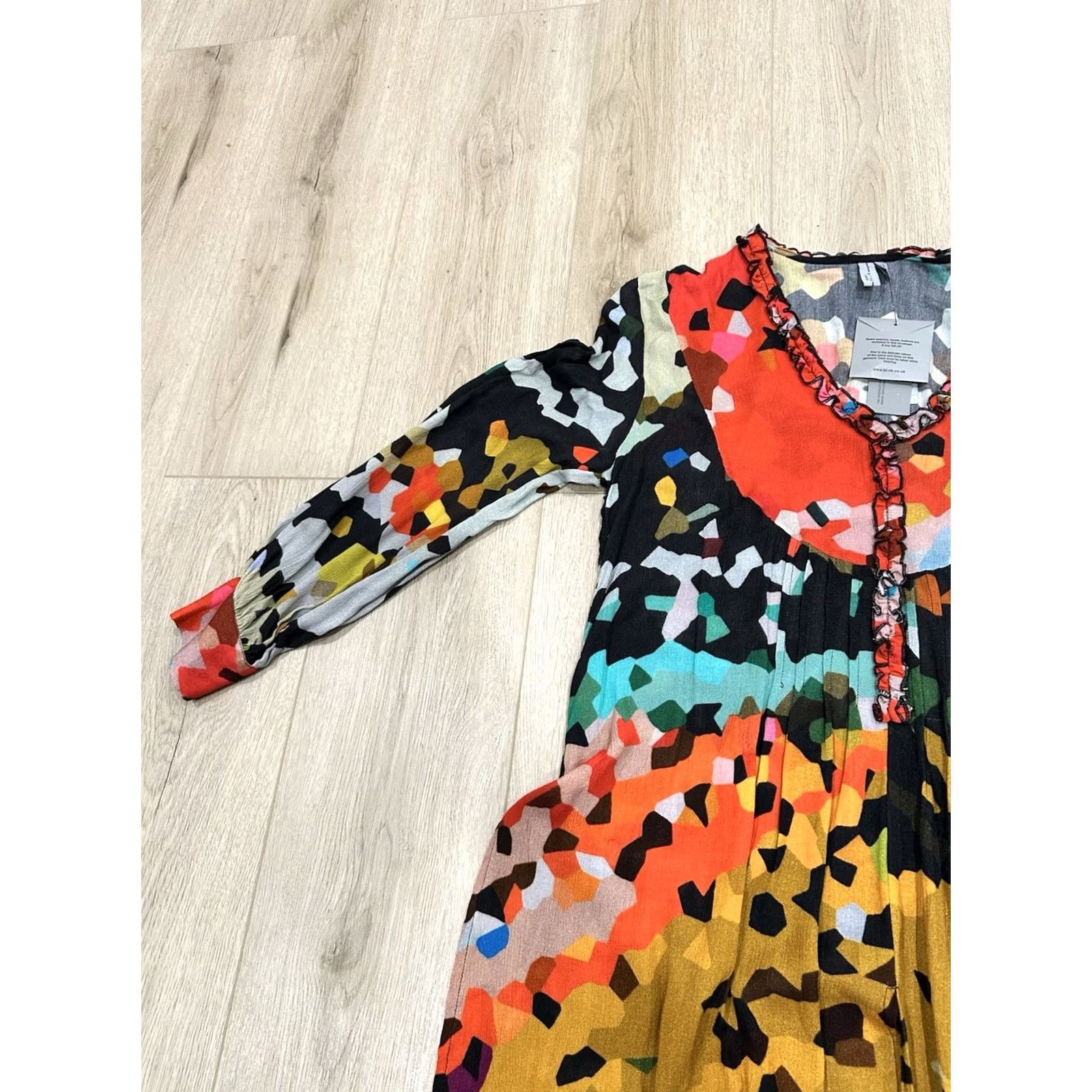 Vintage VINTAGE BL-NK Blank Anthropologie Kayla Abstract Motif Ruffle Tunic Petite Small Size S / US 4 / IT 40 - 5 Thumbnail