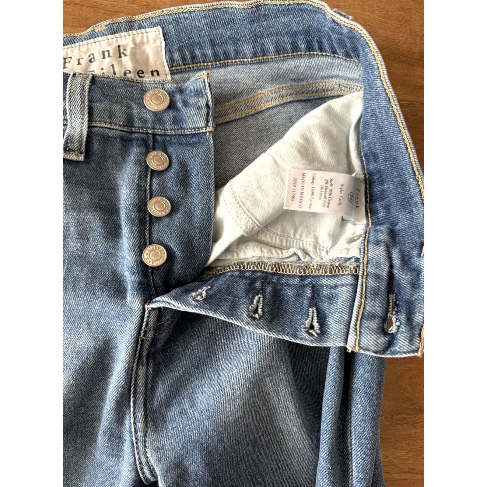 Frank & Eileen Frank & Eileen Jeans Womens 26 Straight Crop Denim Blue 5-Pocket Button Inseam 25"} Size 26" / US 2 / IT 38 - 4 Thumbnail