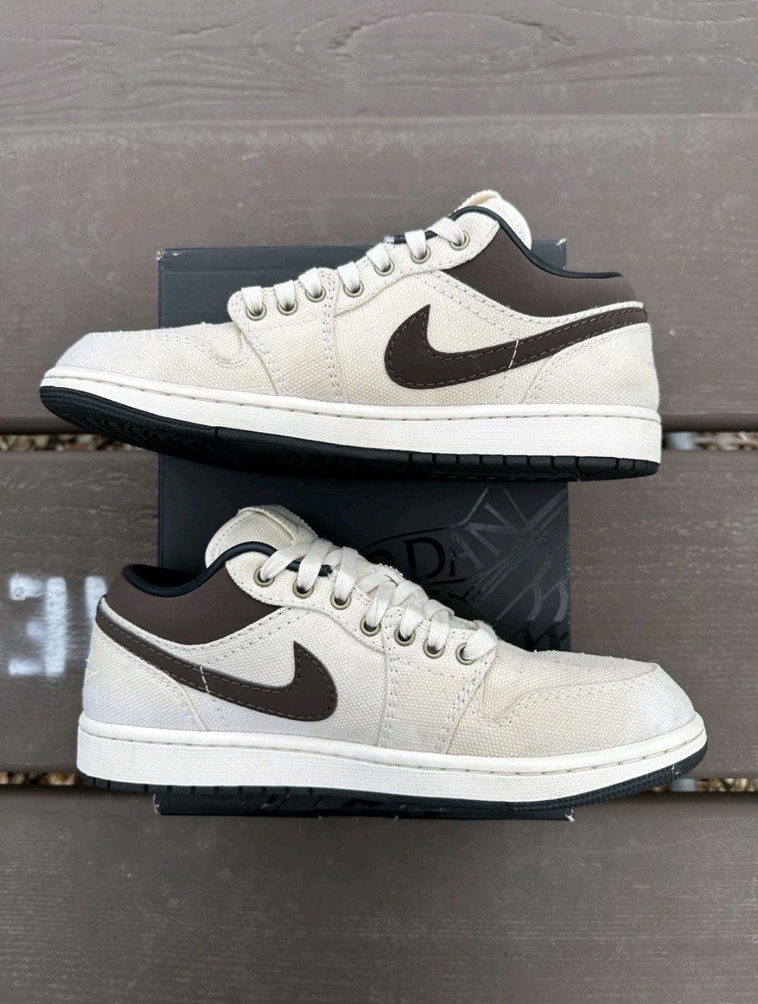 Jordan Brand Air Jordan Retro 1 Low Premium Ivory Baroque Brown Size 9 Size US 9 / EU 42 - 5 Thumbnail