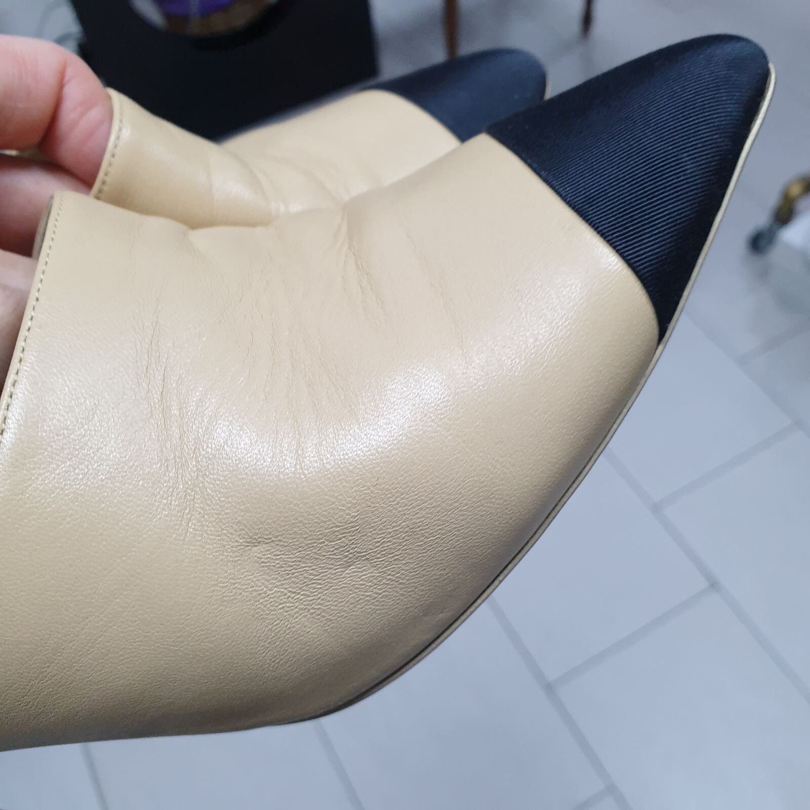 Chanel Chanel 2020 Interlocking CC Logo Mules Sz.40 Size US 9 / IT 39 - 9 Thumbnail