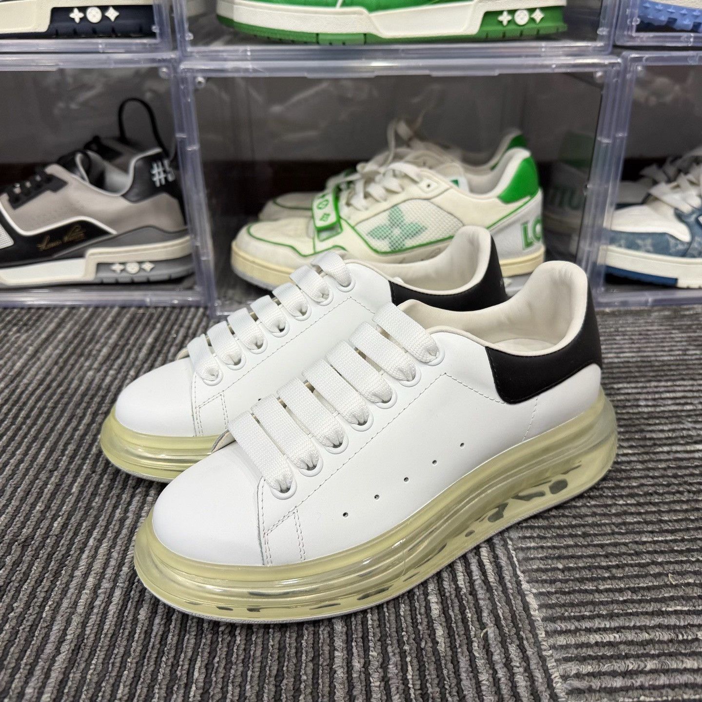 Alexander McQueen Alexander McQueen White Lowtop Sneakers us_6-5 Women Size US 6.5 / IT 36.5 - 1 Thumbnail