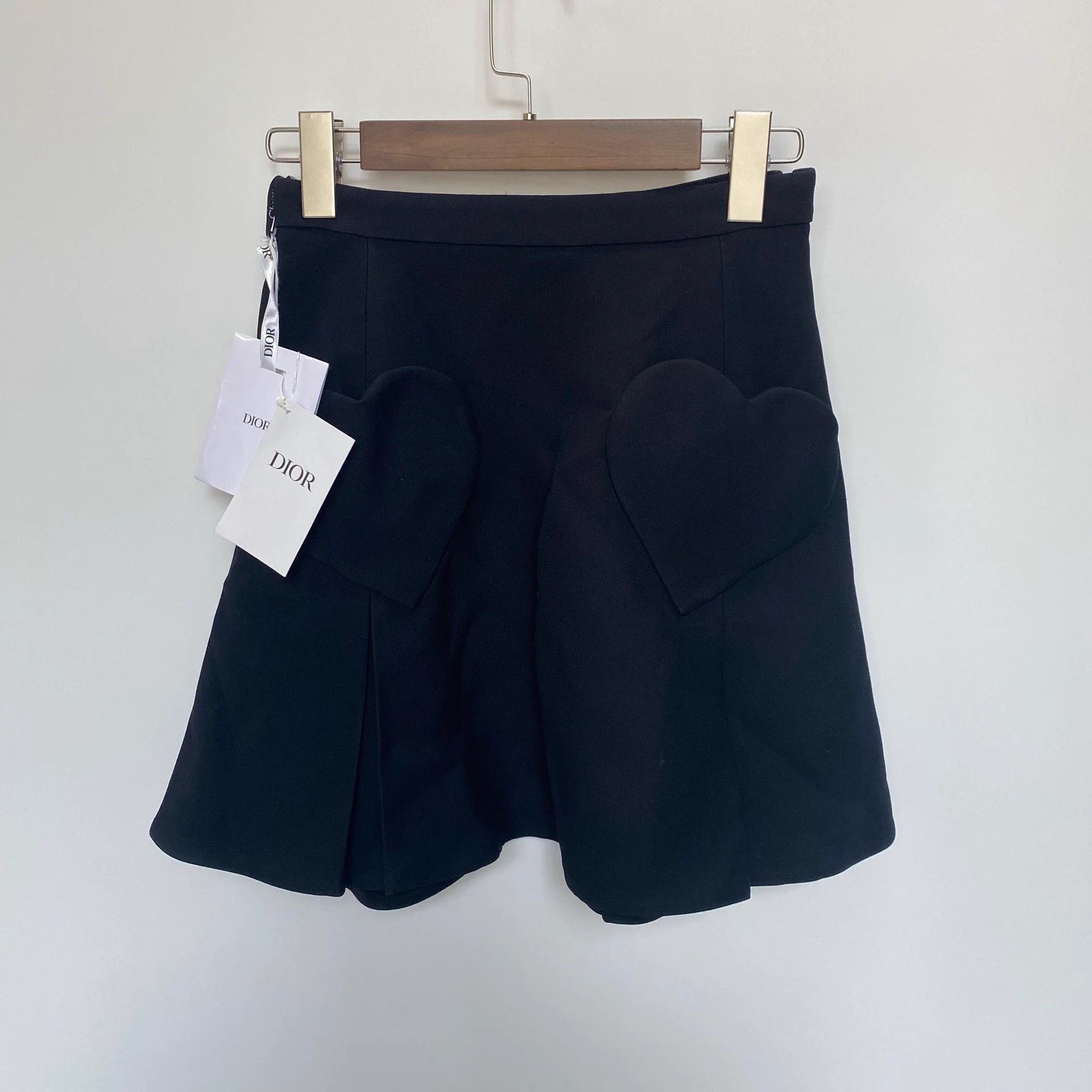 Dior Dior Heart Pocket Skirt 34 With Tags Size 25" / US 0 / IT 36 - 1 Thumbnail