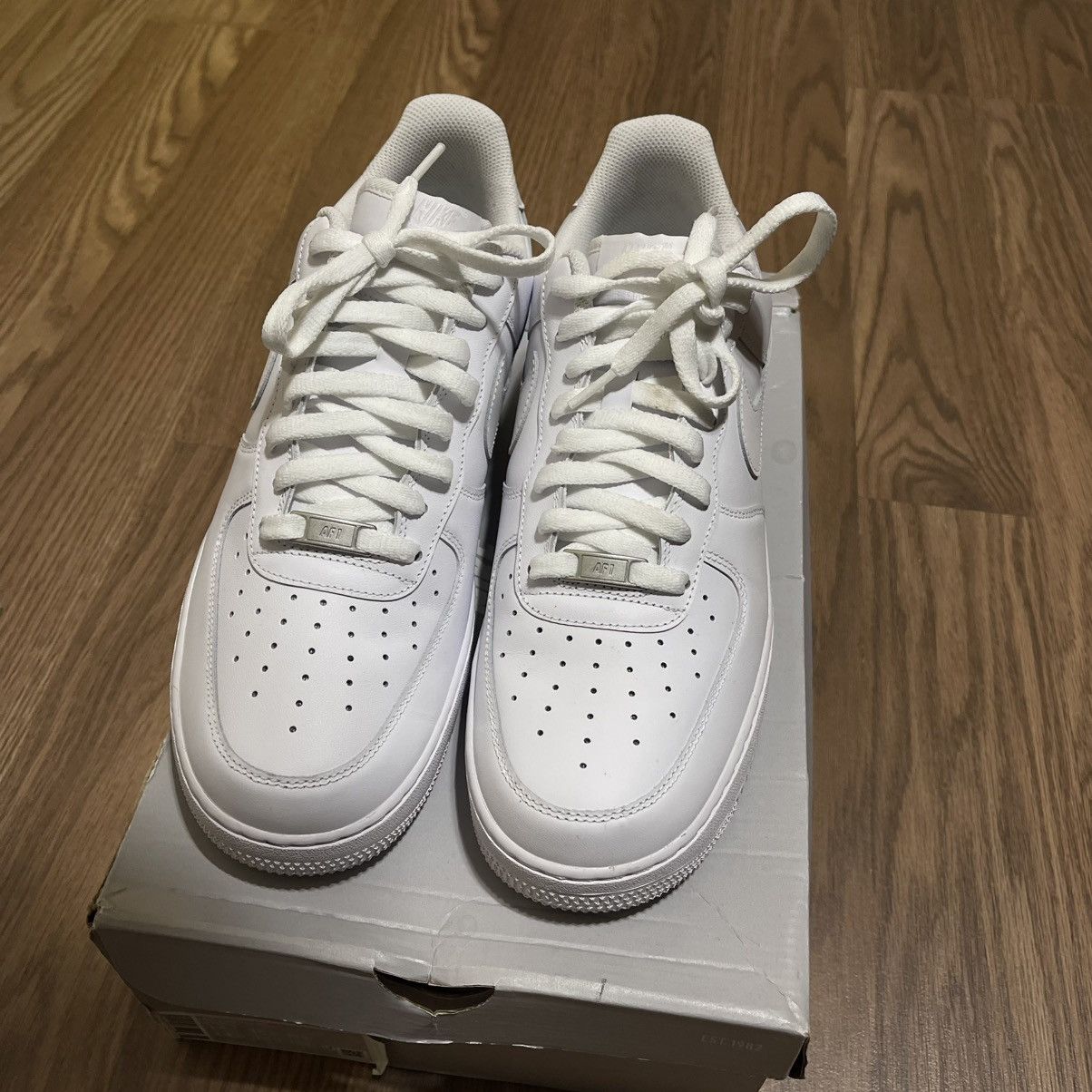 Nike Nike Air Force 1 '07 Triple White Size US 12 / EU 45 - 3 Thumbnail