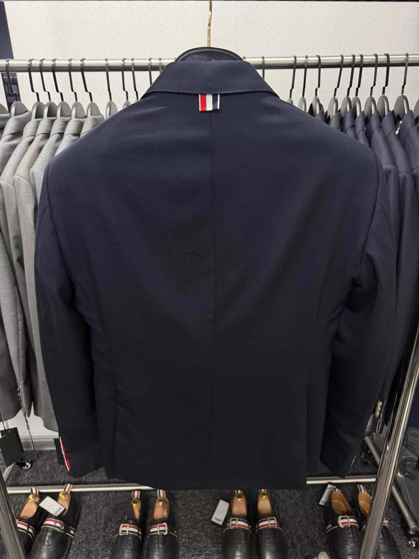 Thom Browne Thom Browne Men's Classic Slim Suit Navy Gold Buttons Wool Size US S / EU 44-46 / 1 - 2 Thumbnail