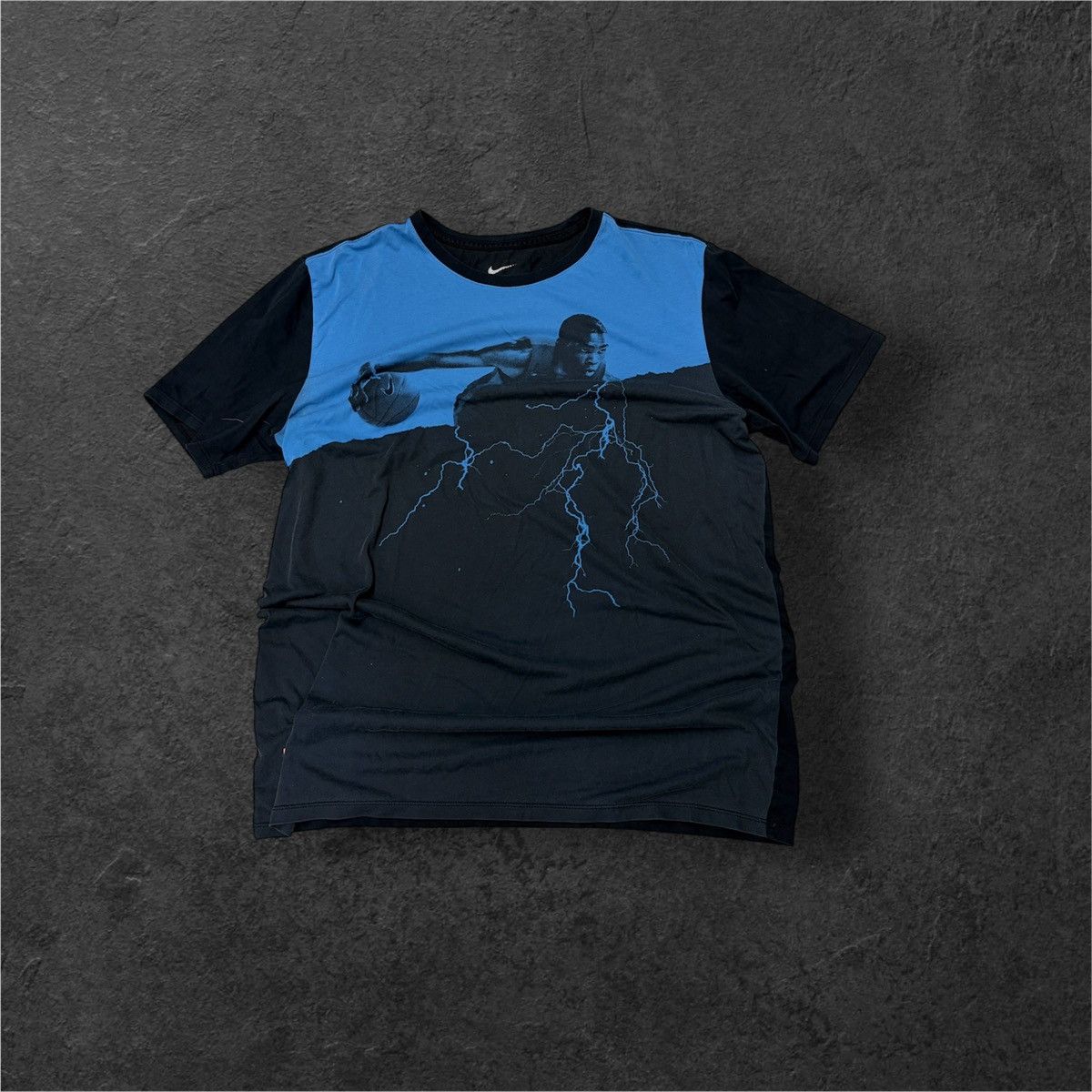 Nike Vintage KD thunder Tee Size US L / EU 52-54 / 3 - 1 Preview