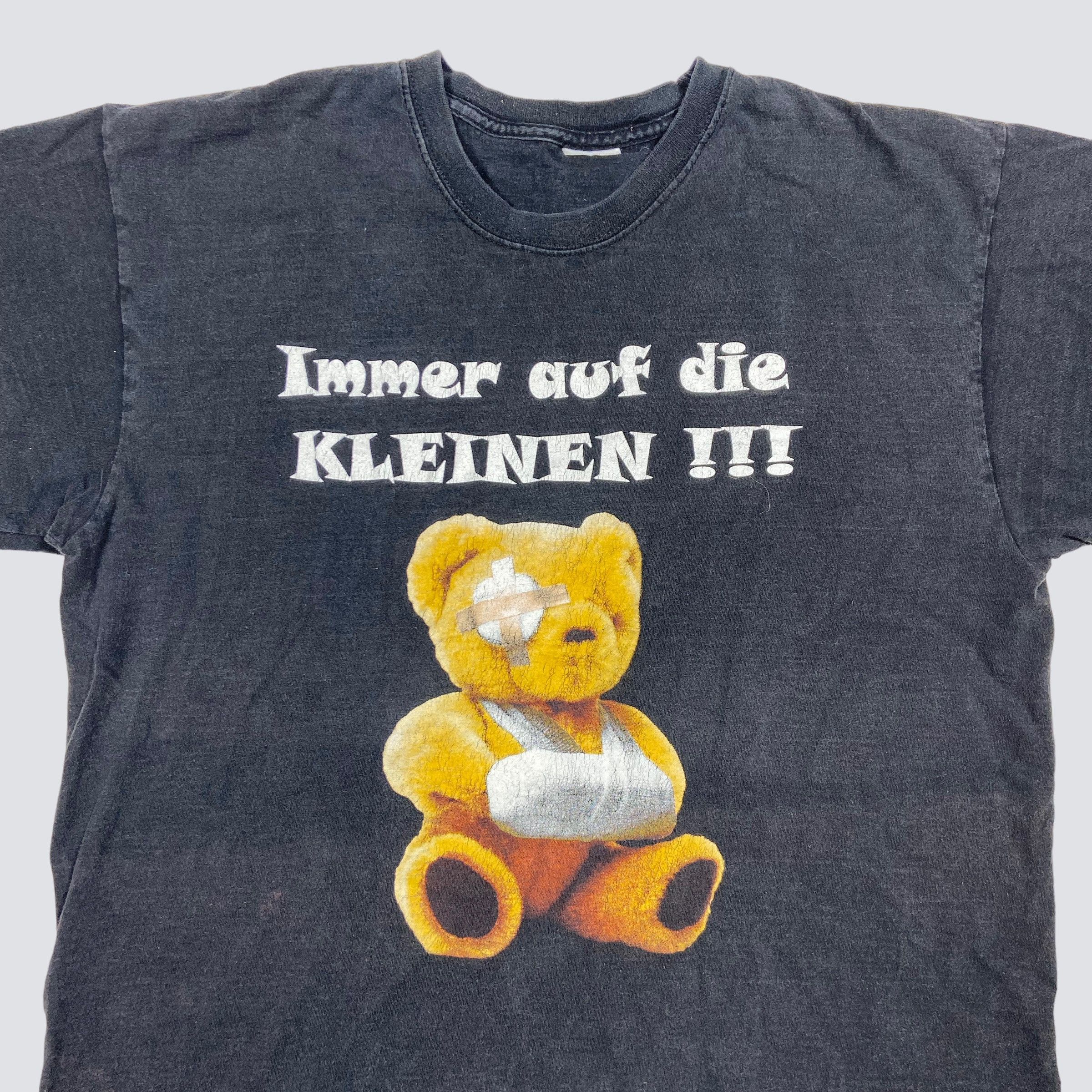 Vintage BROKE BEAR :( SUN FADED & DISTRESSED TEE 1990s - № 228 Size US L / EU 52-54 / 3 - 2 Thumbnail