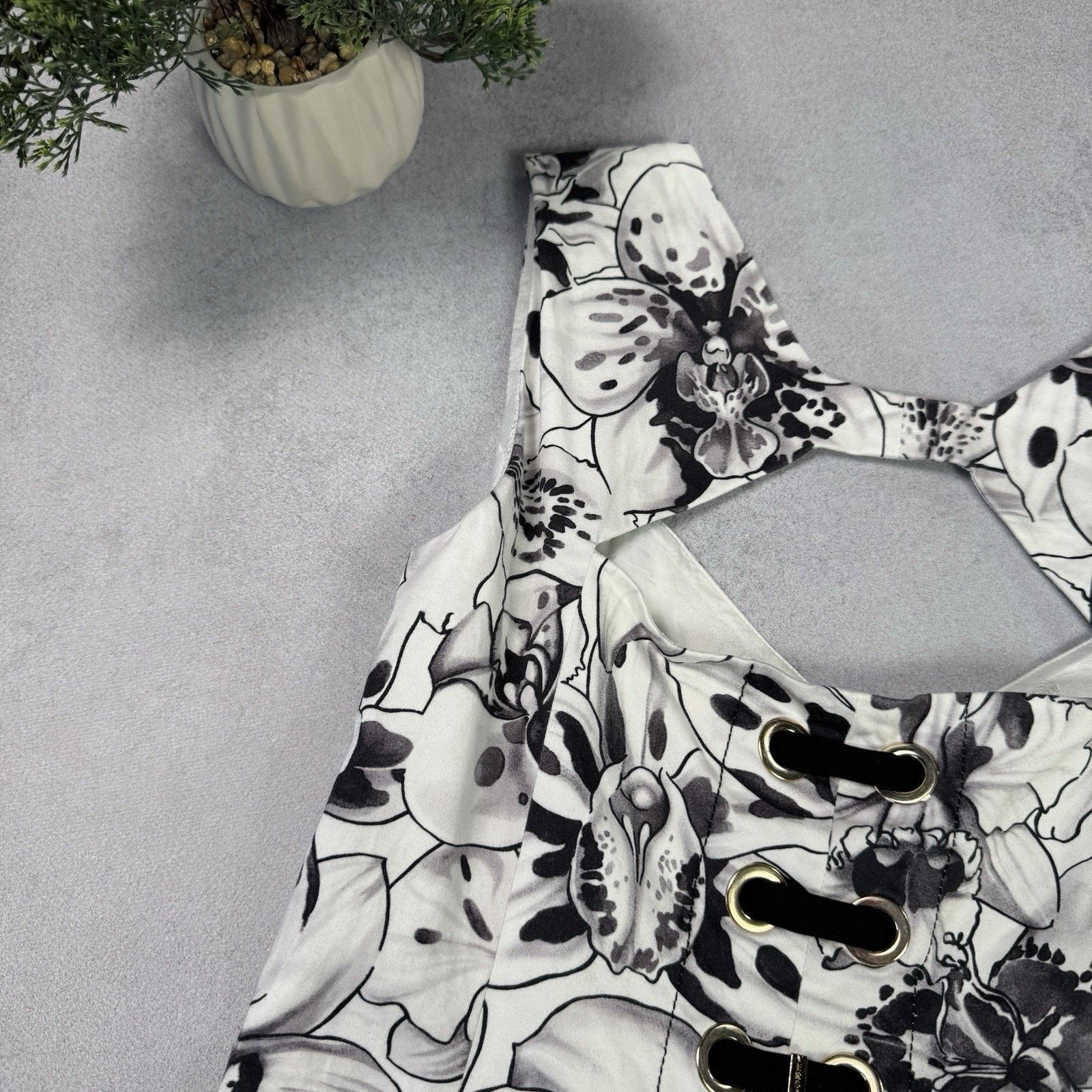 Versace Versace Women Mini Dress Short Flower Print White Size 44 Size M / US 6-8 / IT 42-44 - 17 Thumbnail