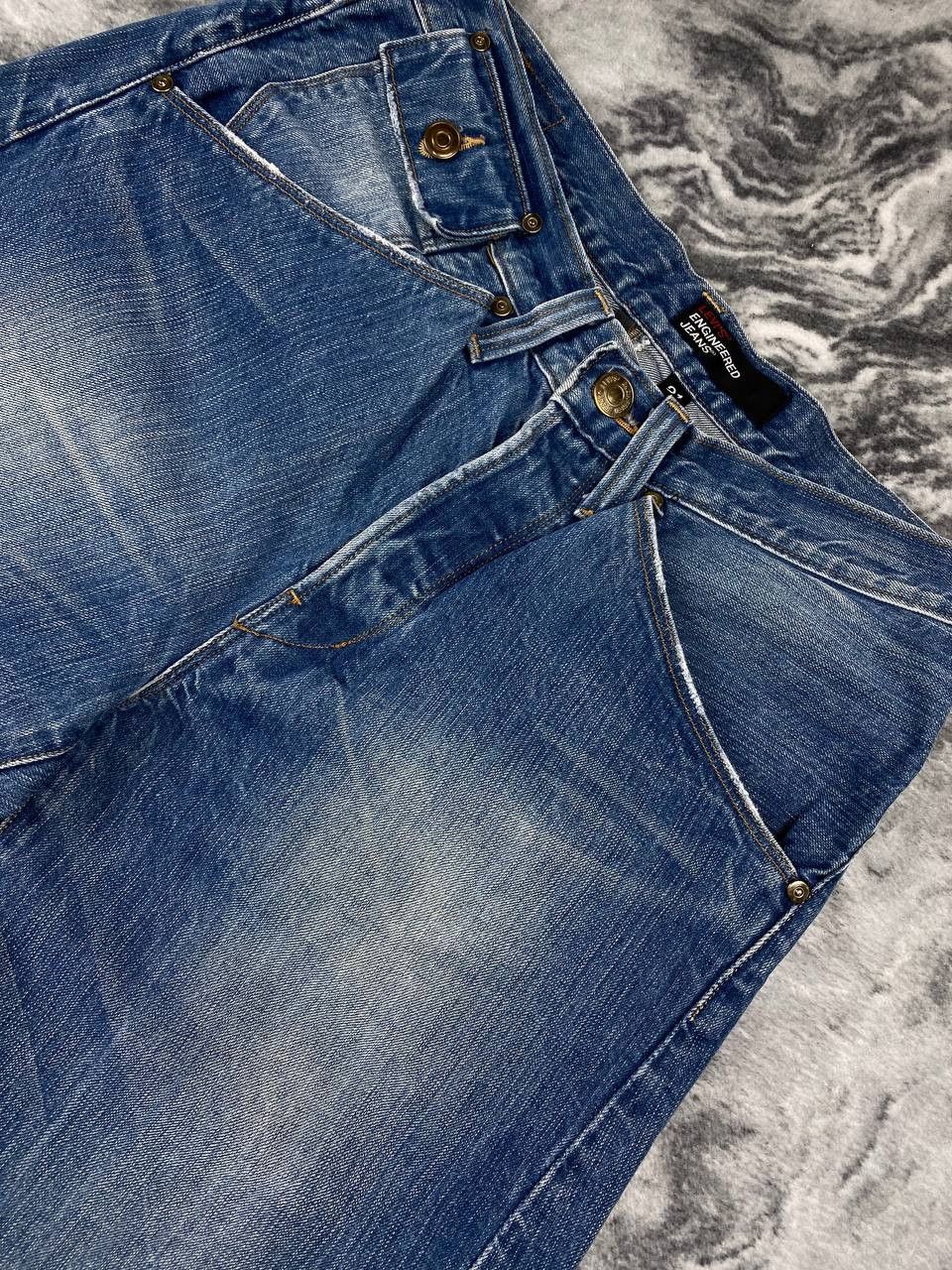 Levi's Vintage Levi’s Engineered Twisted Seams Cinch Denim Jeans Size US 31 - 8 Thumbnail