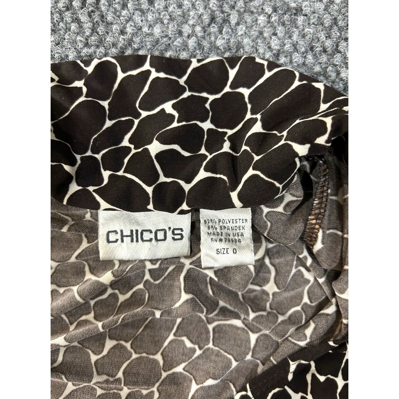 Vintage Chicos Blouse Shirt Womens 0 Brown Animal Print V-Neck Tie Pullover Knit Polyester Spandex Casual Long Sleeve Regular Stretch Size XS / US 0-2 / IT 36-38 - 4 Thumbnail