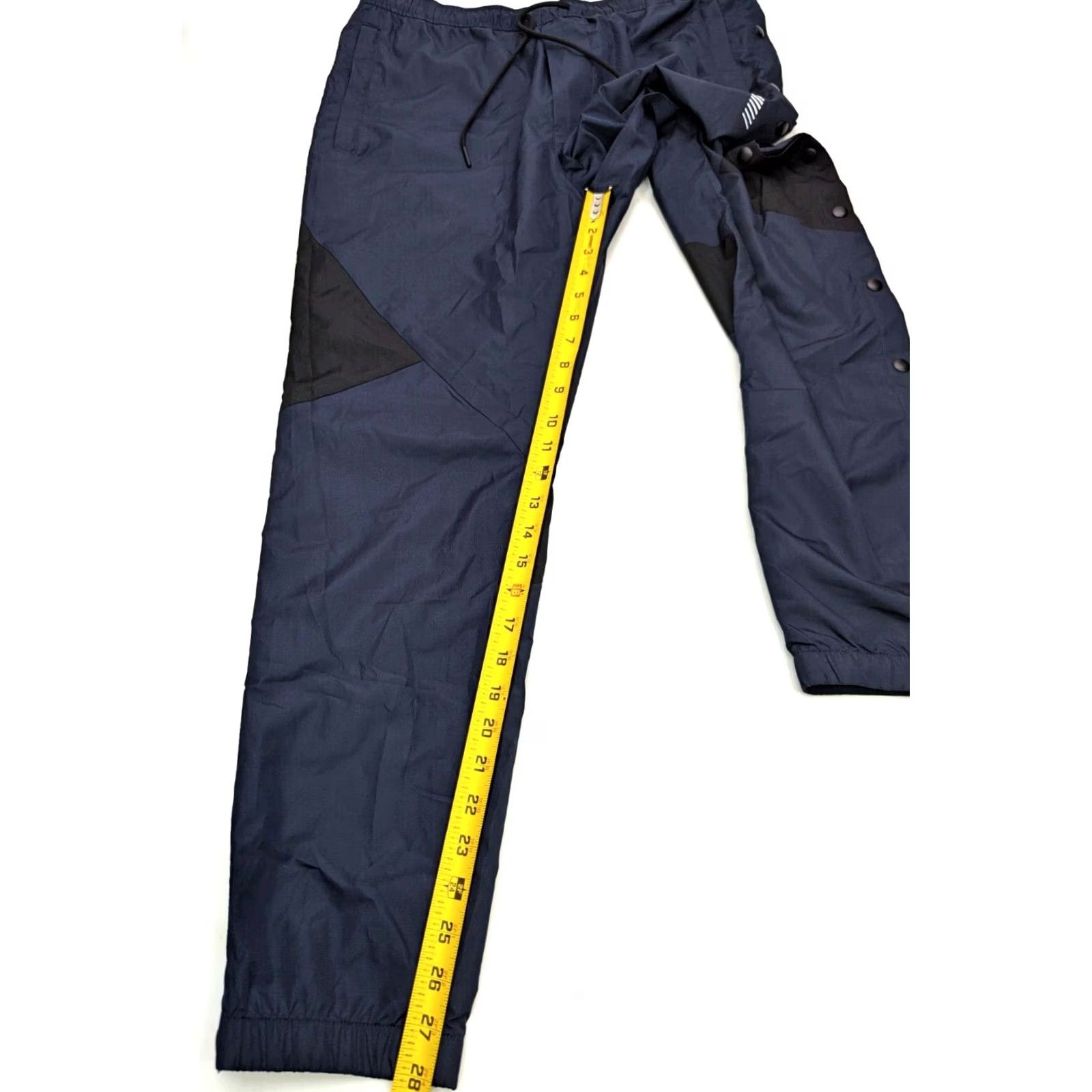 American Eagle Outfitters American Eagle Outfitters AE Windbreaker Warm Up Pants Men MT Black Navy Side Button Jogger Athletic Inseam 28-31"} Size US 31 - 5 Thumbnail