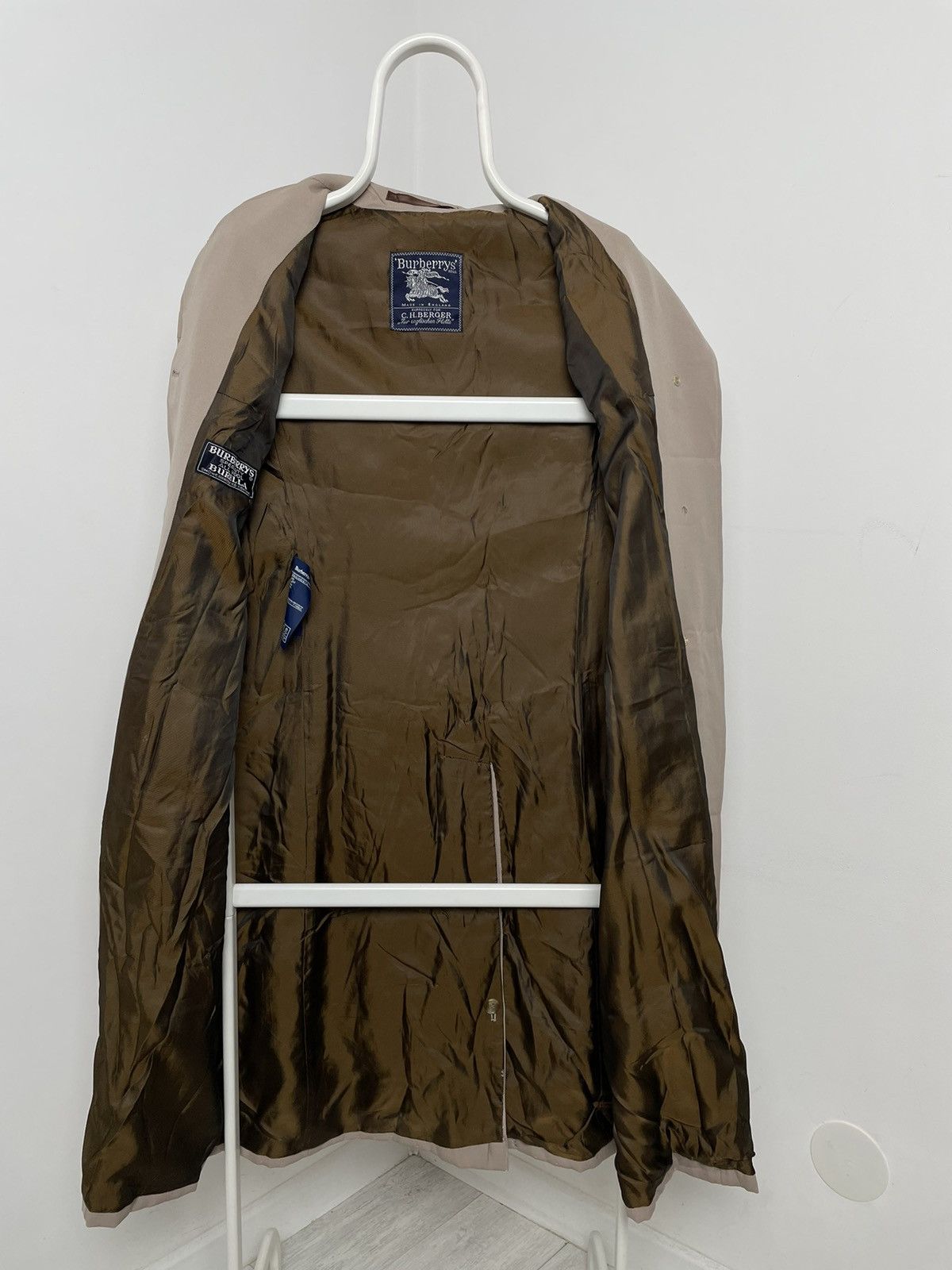Burberry Burberry’s Tench Coat Beige Cotton Size S/M Size US S / EU 44-46 / 1 - 4 Thumbnail