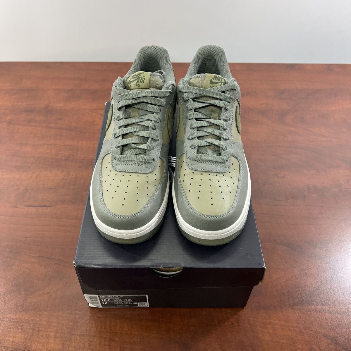Nike NEW Nike Air Force 1 07 LV8 Stucco Olive Green Size US 10.5 / EU 43-44 - 4 Thumbnail
