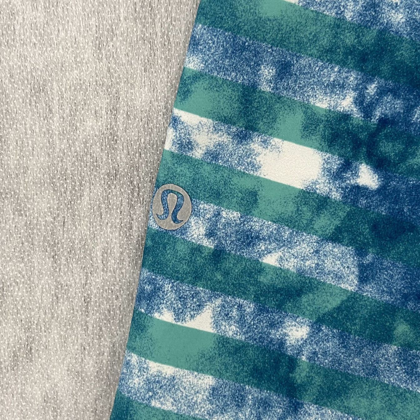 Lululemon VINTAGE Lululemon Men's Swim Trunks Shorts Size 38 Aqua Blue Geometric Lined Beach Surfing Size US 38 / EU 54 - 5 Thumbnail