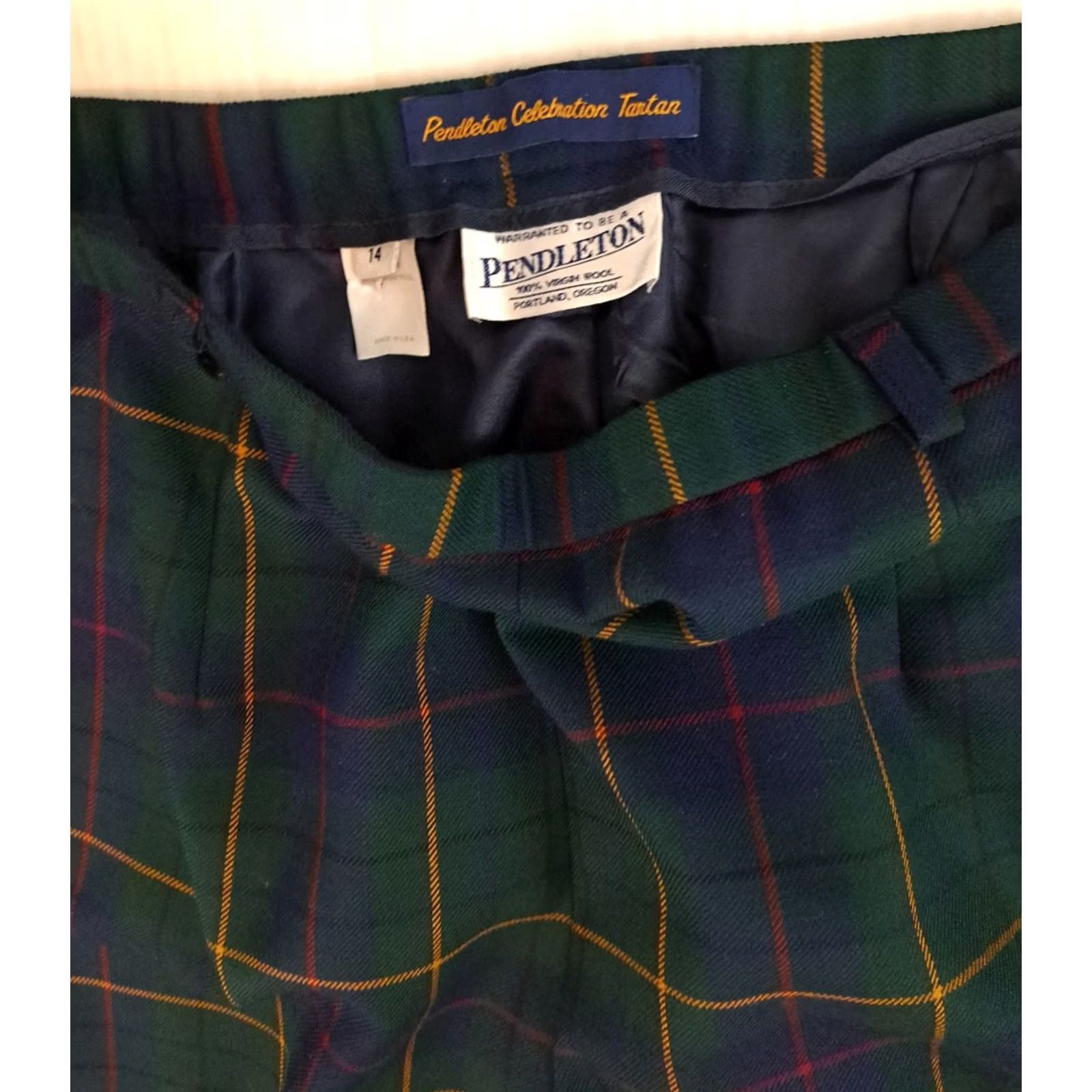 Pendleton VINTAGE Pendleton Wool Women's Pants Plaid Green 14 Green Wool Straight Leg 28in Inseam Preppy Size 36" / US 14 / IT 50 - 6 Thumbnail