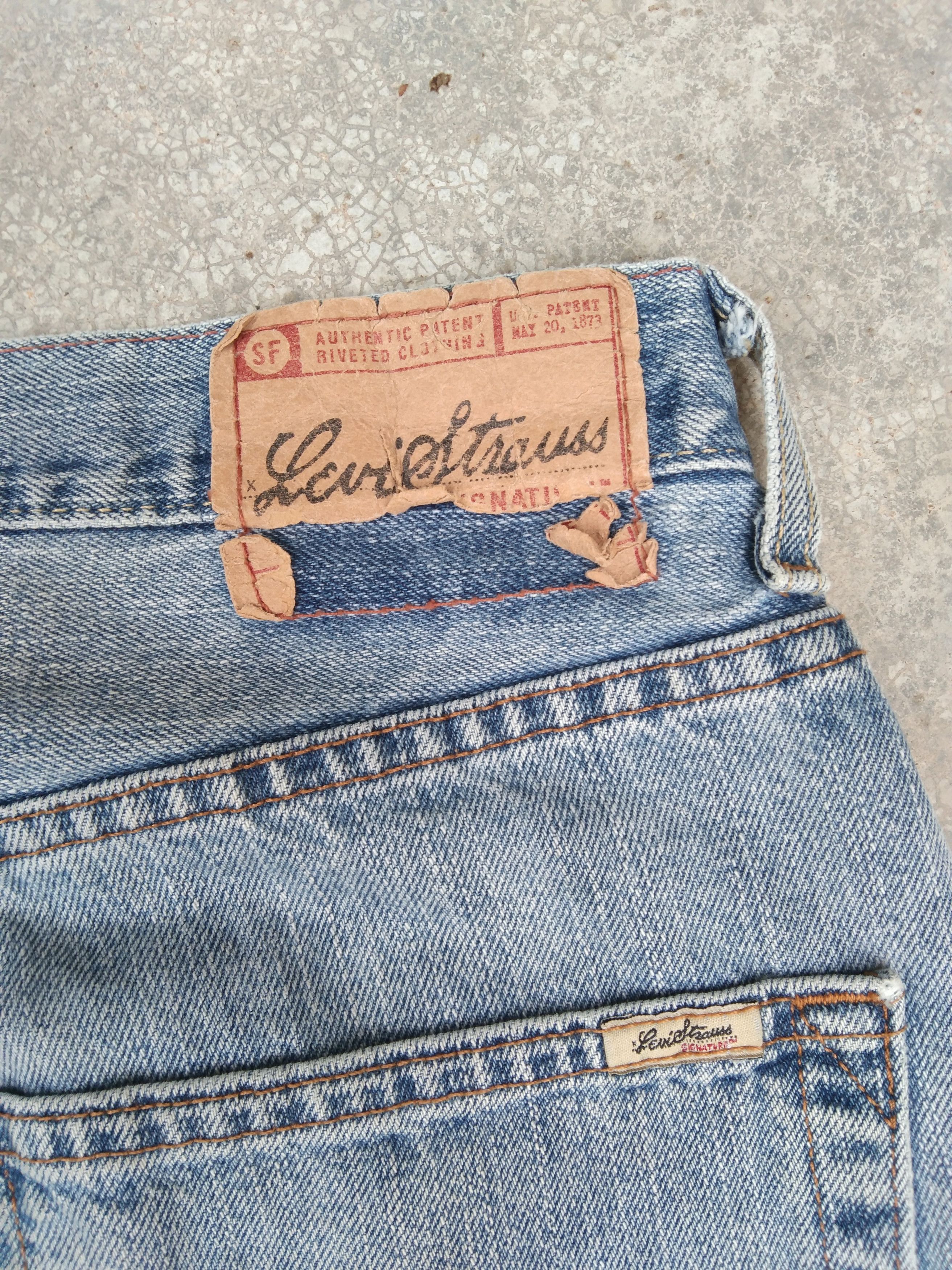 Levi's Vintage Levi's Signature Loose Distressed Jeans 33x32 Size US 33 - 4 Thumbnail
