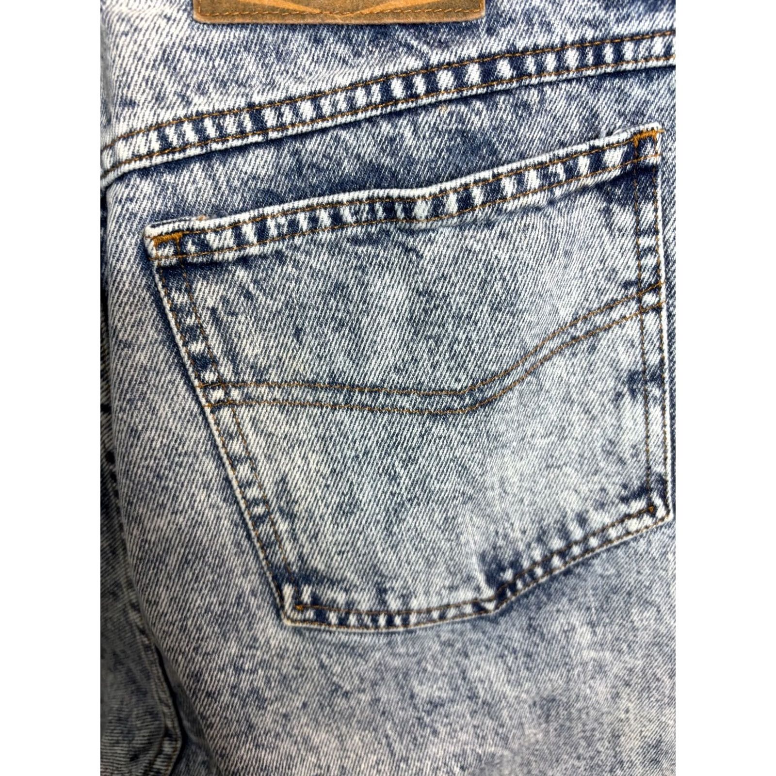Jordache VINTAGE Jordache Jeans Women's 31x28 Light Wash High Rise Tapered Leg 90s Blue Size 26" / US 2 / IT 38 - 4 Thumbnail