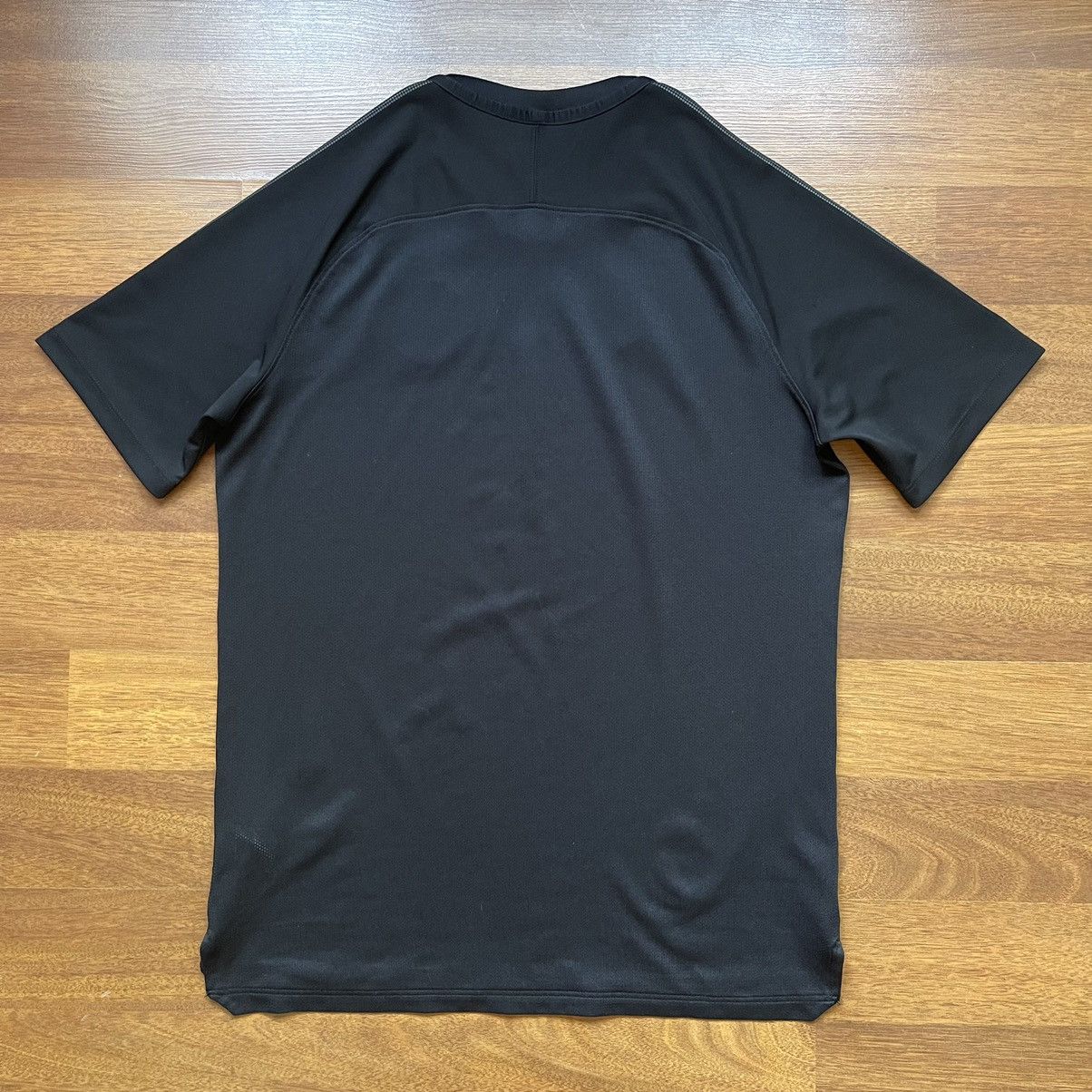 Nike × Vintage PSG NIKE 2018/2019 FOOTBALL SOCCER TRAINING JERSEY Size US L / EU 52-54 / 3 - 5 Thumbnail