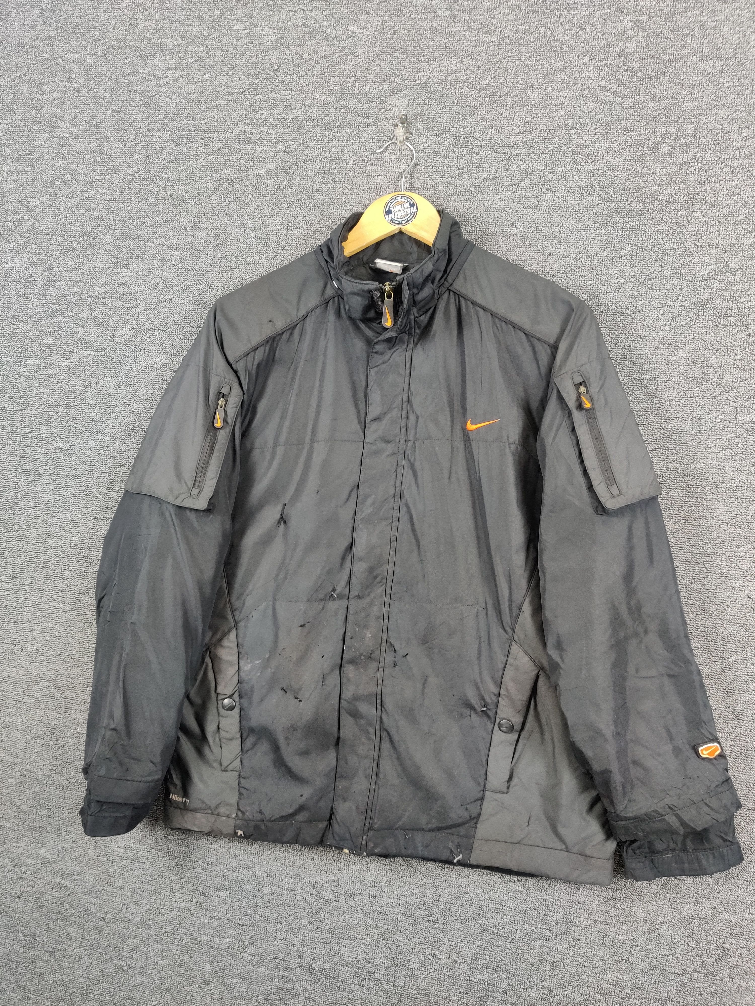 Nike Vintage Nike Windbreaker Light Jacket Size US L / EU 52-54 / 3 - 2 Thumbnail