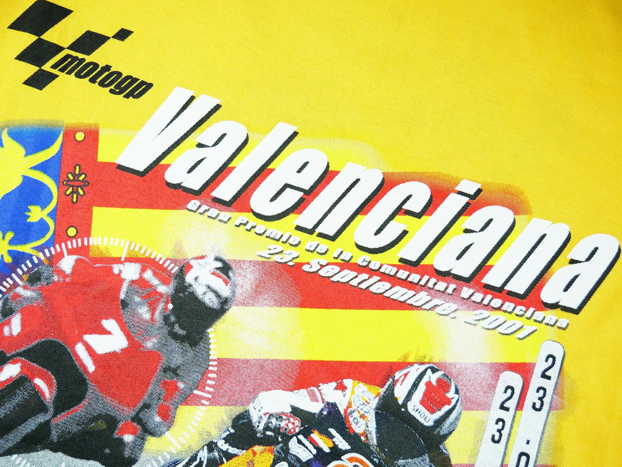 Vintage MotoGP vintage 2001 year t-shirt Size US XL / EU 56 / 4 - 6 Thumbnail