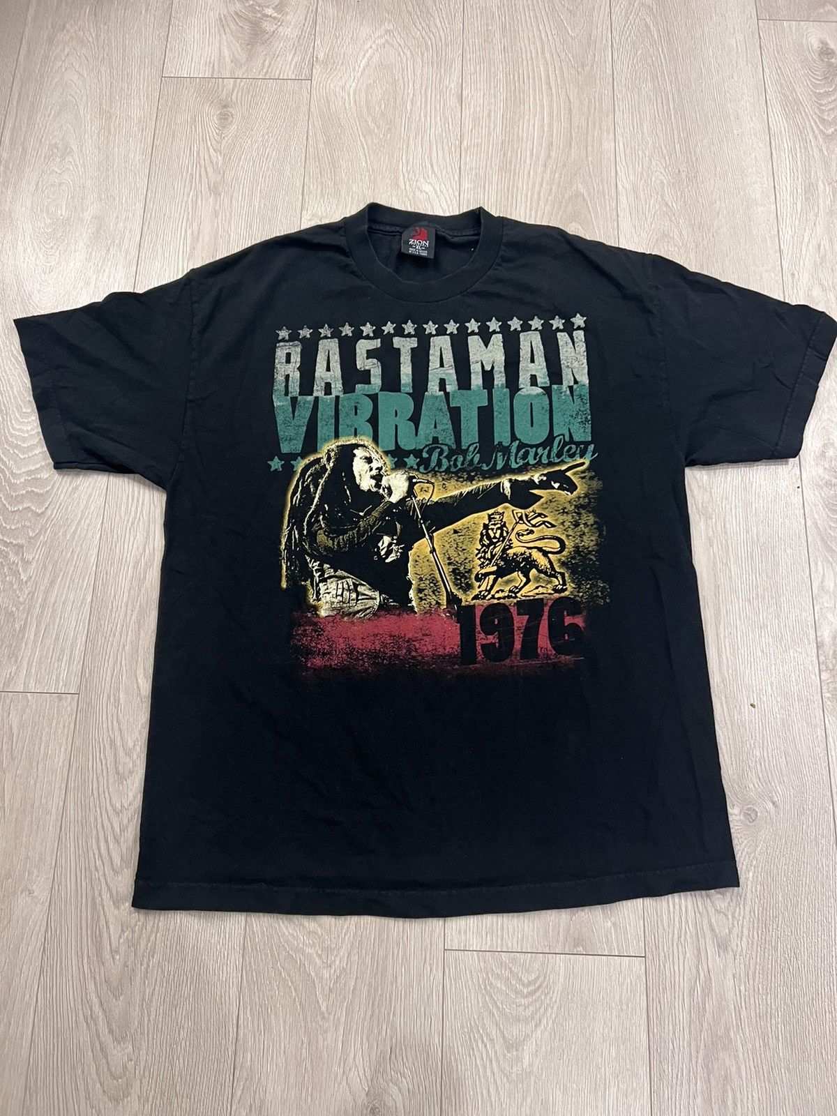 Band Tees × Bob Marley × Vintage Vintage Bob Marley Rastaman Vibration Zion Rootswear TShirt Size US XL / EU 56 / 4 - 1 Thumbnail