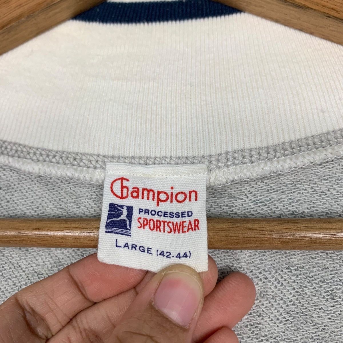 Champion Repro Vtg CHAMPION Sacrament 47th Track Sweater #2205-C97 Size US L / EU 52-54 / 3 - 16 Thumbnail