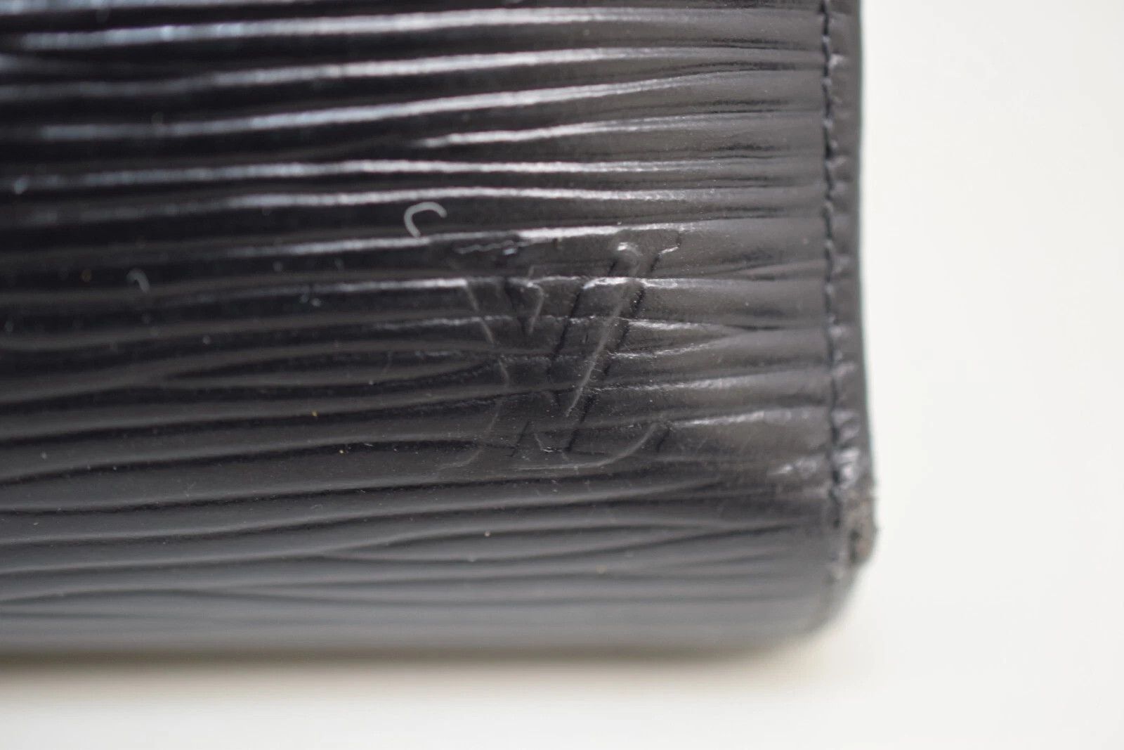 Louis Vuitton LVuitton Porte Monnaie Viennois Wallet Epi Leather M63242 Size ONE SIZE - 11 Thumbnail