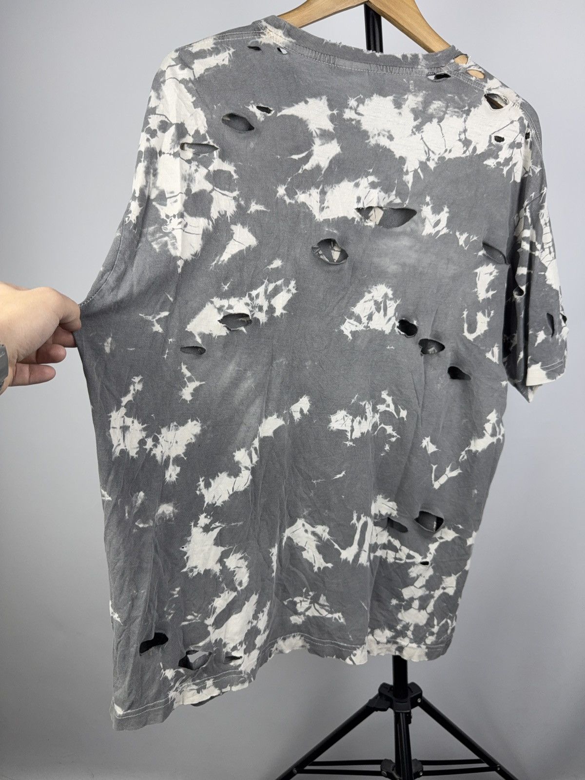 Japanese Brand Retro 90s Destroyed Bleached Tie Dye Distressed Grunge Tee Size US L / EU 52-54 / 3 - 7 Thumbnail