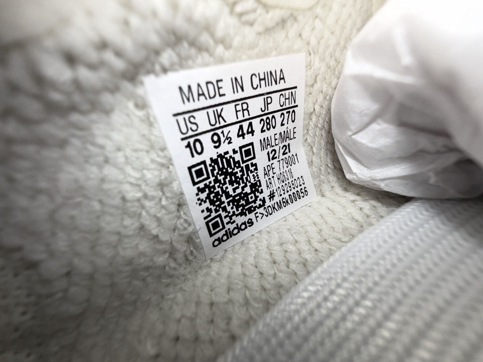 Yeezy Yeezy Boost 350 V2 Bone Size US 10 / EU 43 - 8 Thumbnail