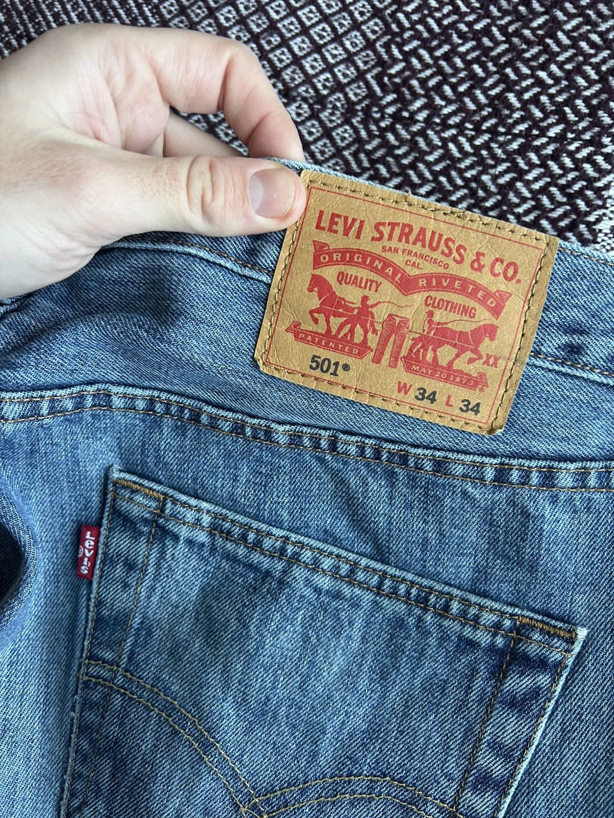 Levi's Vintage Levis 501 Solid Denim Jeans Faded Size W34 Baggy Fit Size US 34 / EU 50 - 8 Thumbnail