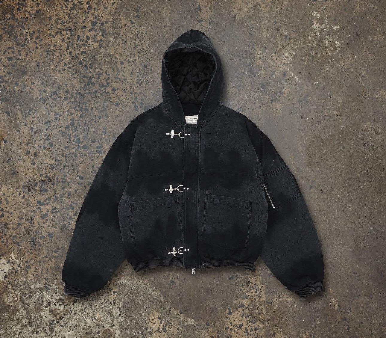 Shinzo clasp bomber jacket