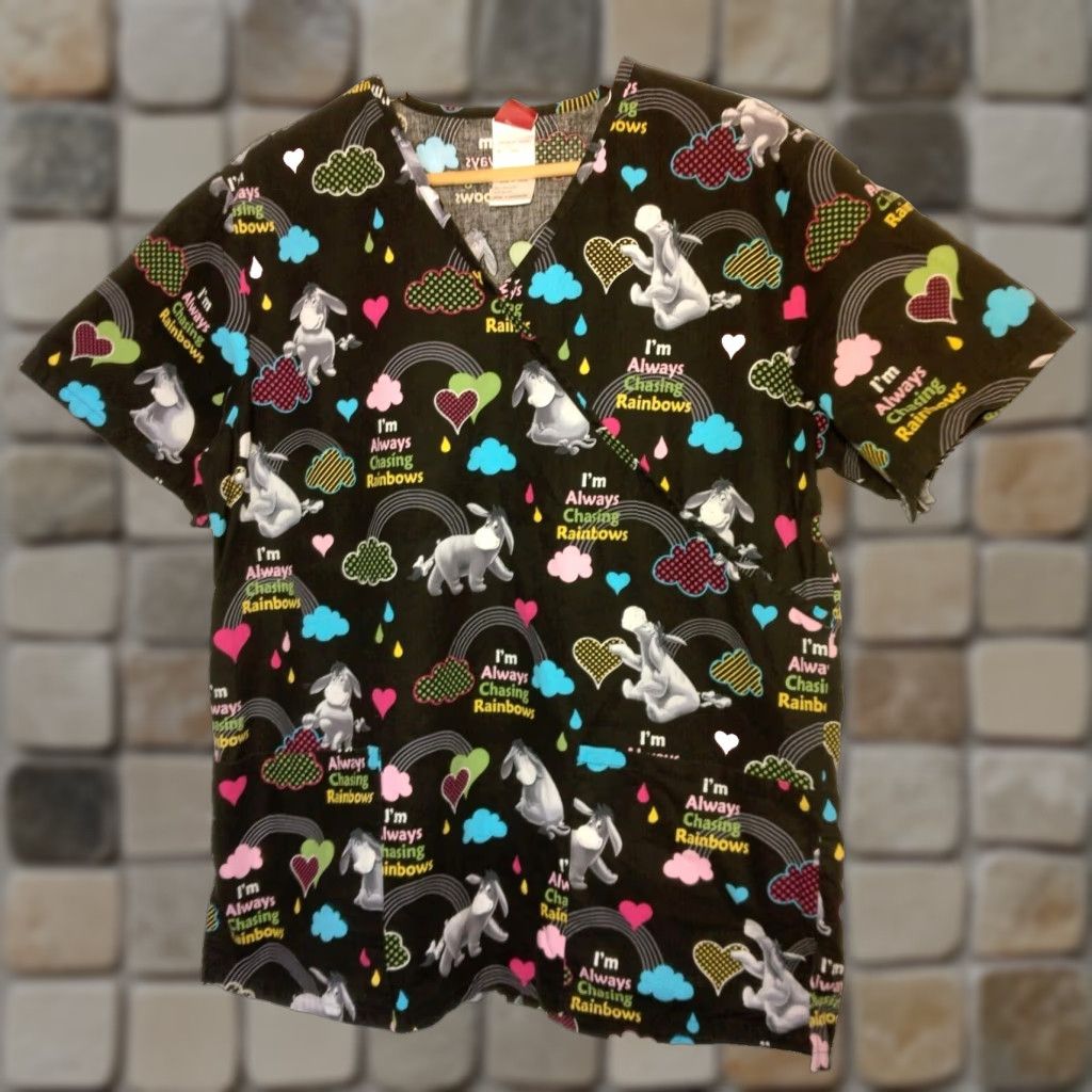 Disney VINTAGE Disney Eeyore Scrub Top Women M Black I’m Always Chasing Rainbows Medical Shirt M Women Rainbow Pooh Disney Size M / US 6-8 / IT 42-44 - 1 Thumbnail