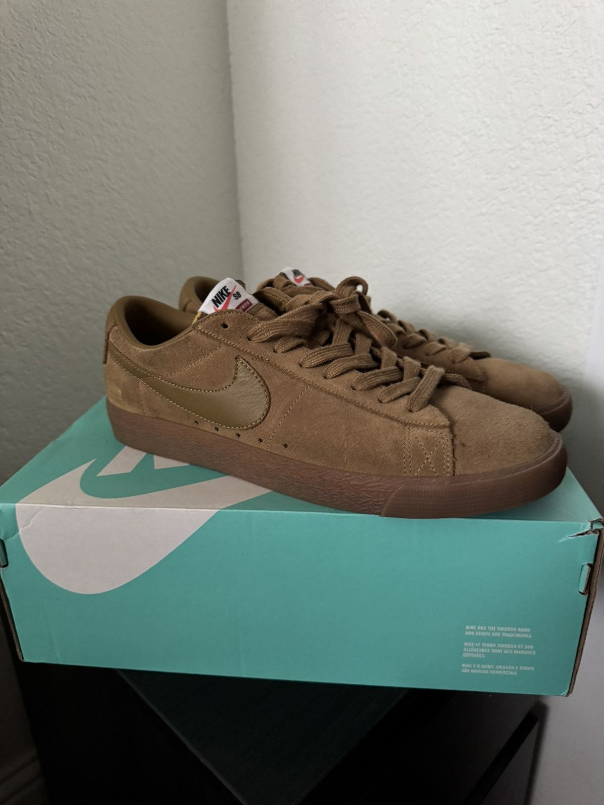 Nike × Supreme Nike Supreme Blazer Low GT Size US 10.5 / EU 43-44 - 1 Thumbnail