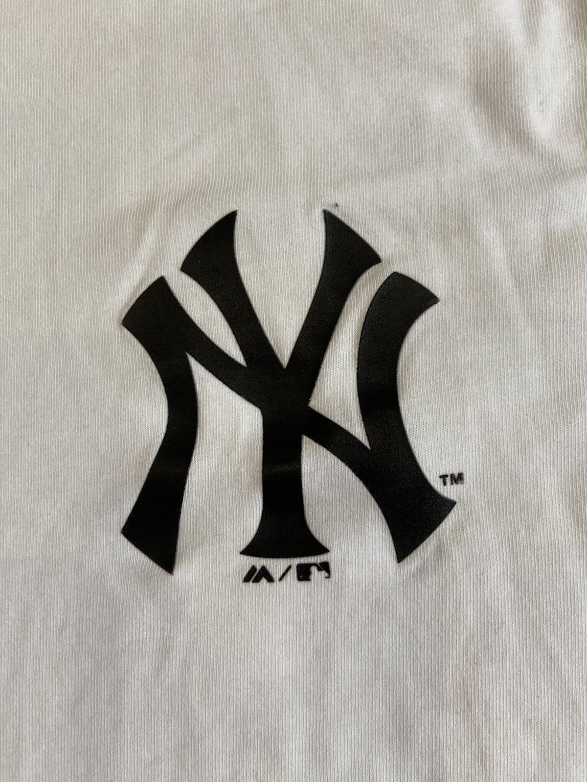 Majestic New York Yankees Majestic MLB Raglan T-Shirt Size US L / EU 52-54 / 3 - 5 Thumbnail