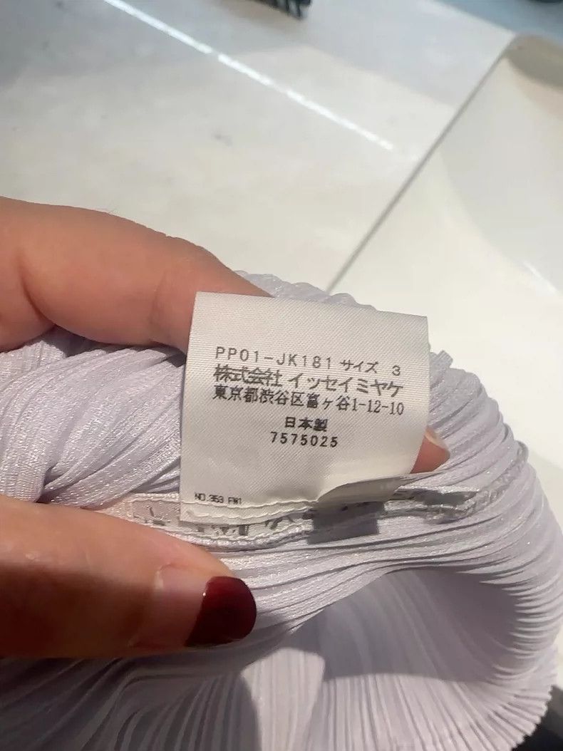 Issey Miyake Issey Miyake size:3 Light grey pleated vest Size XS / US 0-2 / IT 36-38 - 2 Thumbnail