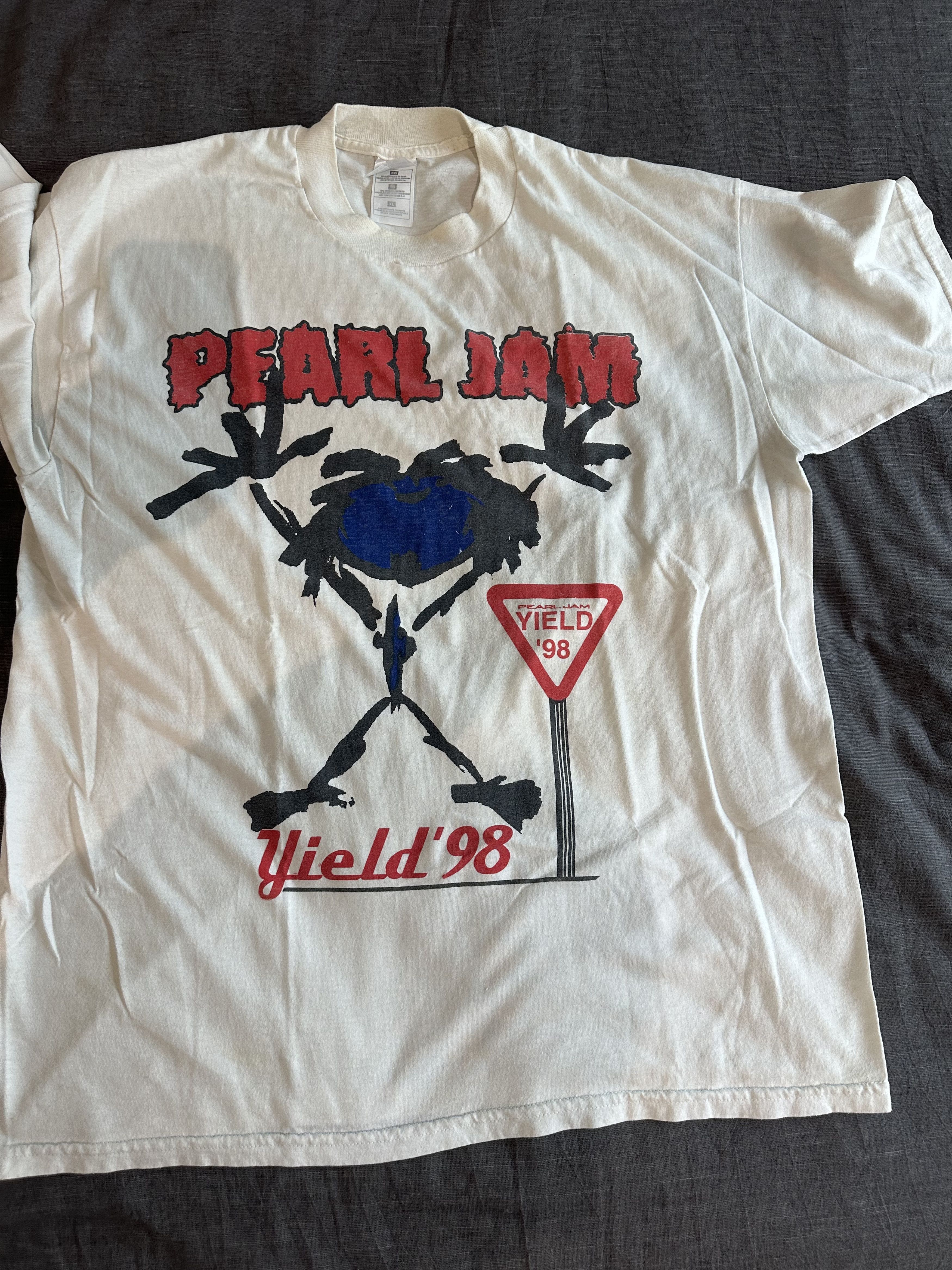 Vintage Vintage Rock Band T shirt Size US XL / EU 56 / 4 - 1 Thumbnail